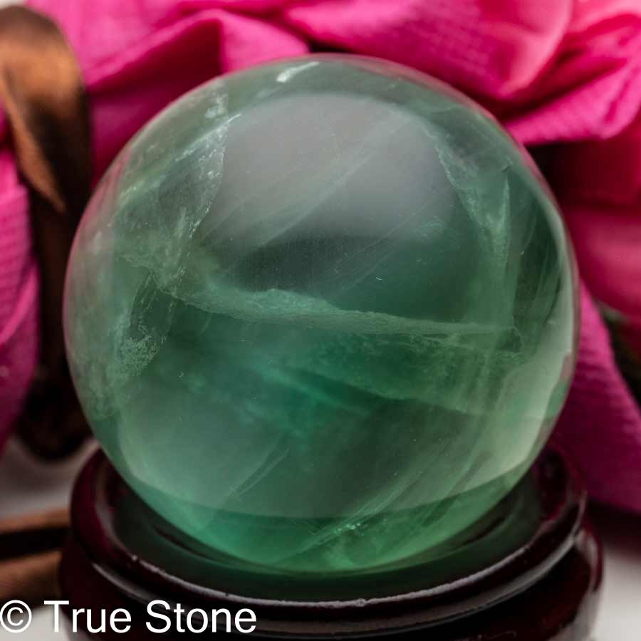 ホワイトフローライトスフィア♡♡No.2441 楽天市場】フローライト 丸玉 バイラカー スフィア 蛍石 ほたるいし 5