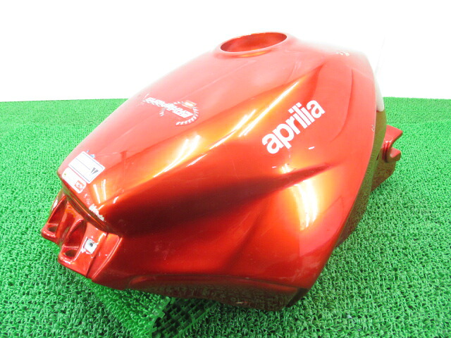 RST1000タンク赤アプリリア純正バイク部品コケキズ無し希少車検Genuine【中古】 73