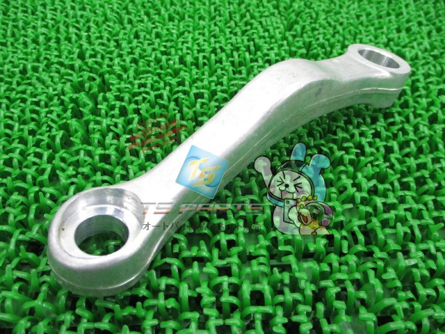 TZ250 リアサスペンションリンクテンショナーアーム 在庫有 即納 ヤマハ 純正 新品 バイク 部品 廃盤 在庫有り 即納可 車検 Genuine｜ティーエスパーツ　店