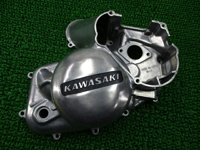 KH125エンジンカバーカワサキ純正バイク部品激レア当時物割れ欠けなしそのまま使える車検Genuine【中古】｜ティーエスパーツ　店