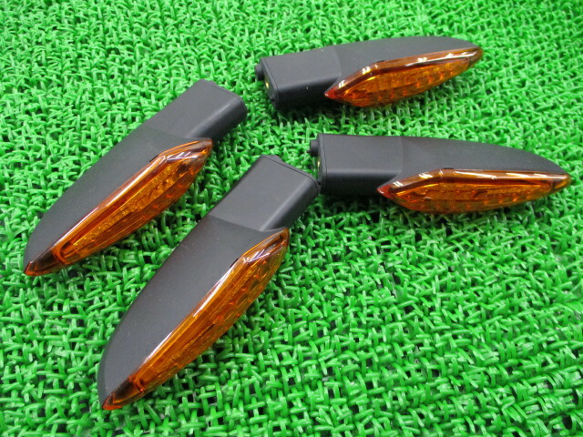 オクテイン ウインカー ヴィクトリー 純正 バイク 部品 5VPFTA002H3001*** ビクトリー VICTORY OCTANE 4個セット 車検 Genuine CB400SF ゼファー400 GPZ900R CB1300SF V-MAX NSR50 ホーネット250 VFR400R CBR600RR X4 【中古】