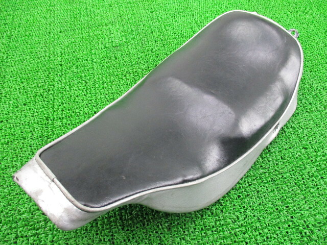 LEPERA製FLHTCI1450シート社外バイク部品2005年式外し5HD1FCW186Y637***機能的問題なしラペラそのまま使える足つき最高【中古】｜ティーエスパーツ　店