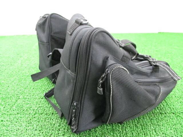 スピードトリプルサイドバッグ左右SMTTE551XR3175***トライアンフ(TRIUMPH)純正バイク部品2005年式外しトライアンフコンディション良好破れ無し車検Genuine【中古】 71