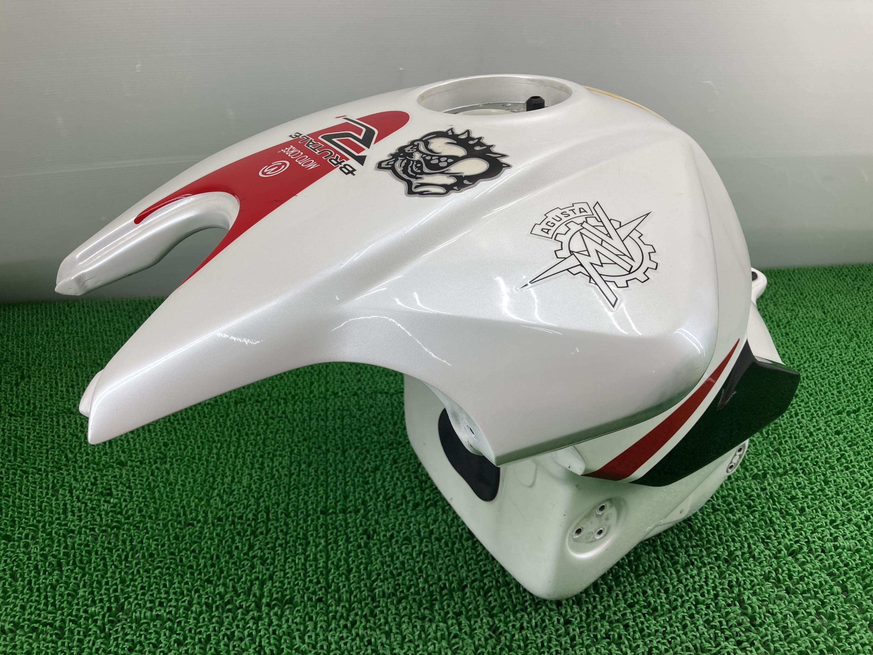 ブルターレ910R タンク パール 98337 MVアグスタ 純正 バイク 部品 コケキズ無し 品薄 希少品 アチェルビス製 車検 Genuine 【中古】 eH|ティーエスパーツ 店