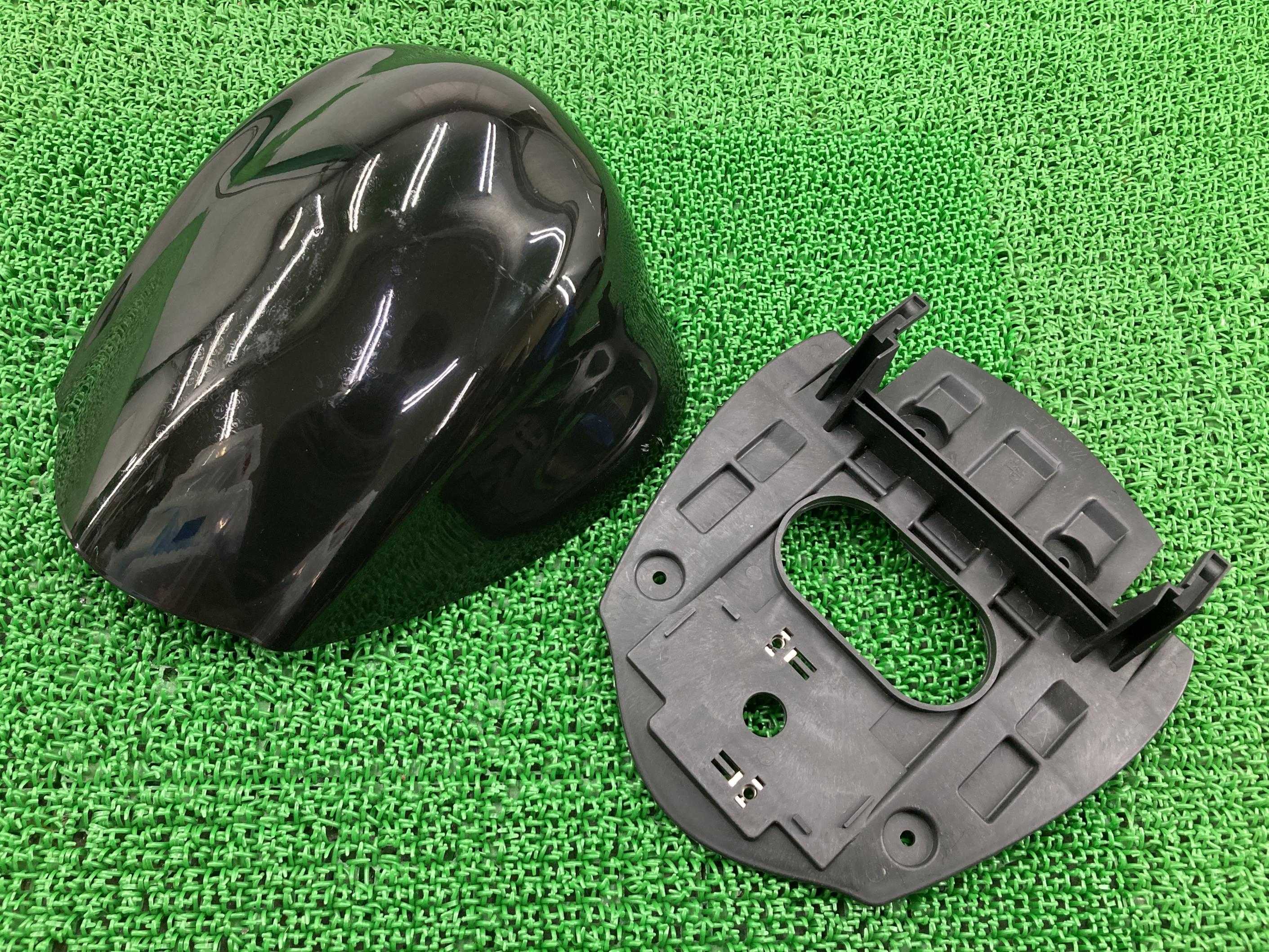 ZXMT製GSX1300Rハヤブサシングルシートカウル黒社外バイク部品2014年式外しGX72B-100***カスタム素材にそのまま使える割れ欠け無し【中古】