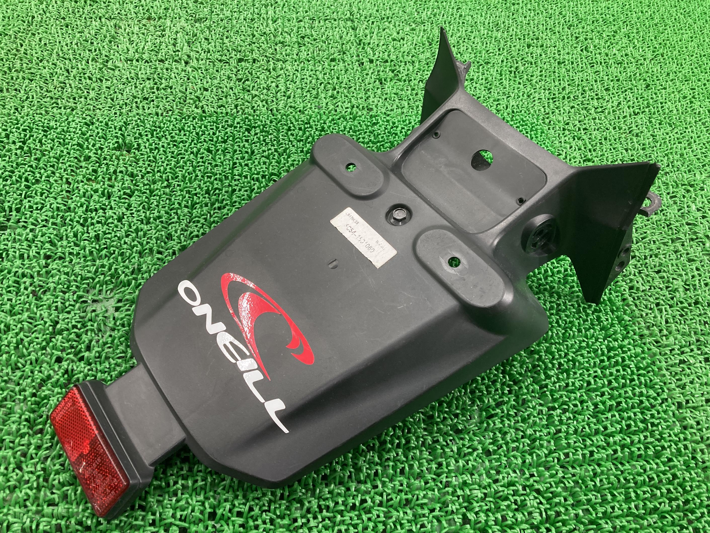 CB1100EX 純正フロントフェンダー　コケ傷なし　状態良好 CB1100EX 純正フロントフェンダー コケ傷なし 状態良好 CB1100EX 純正