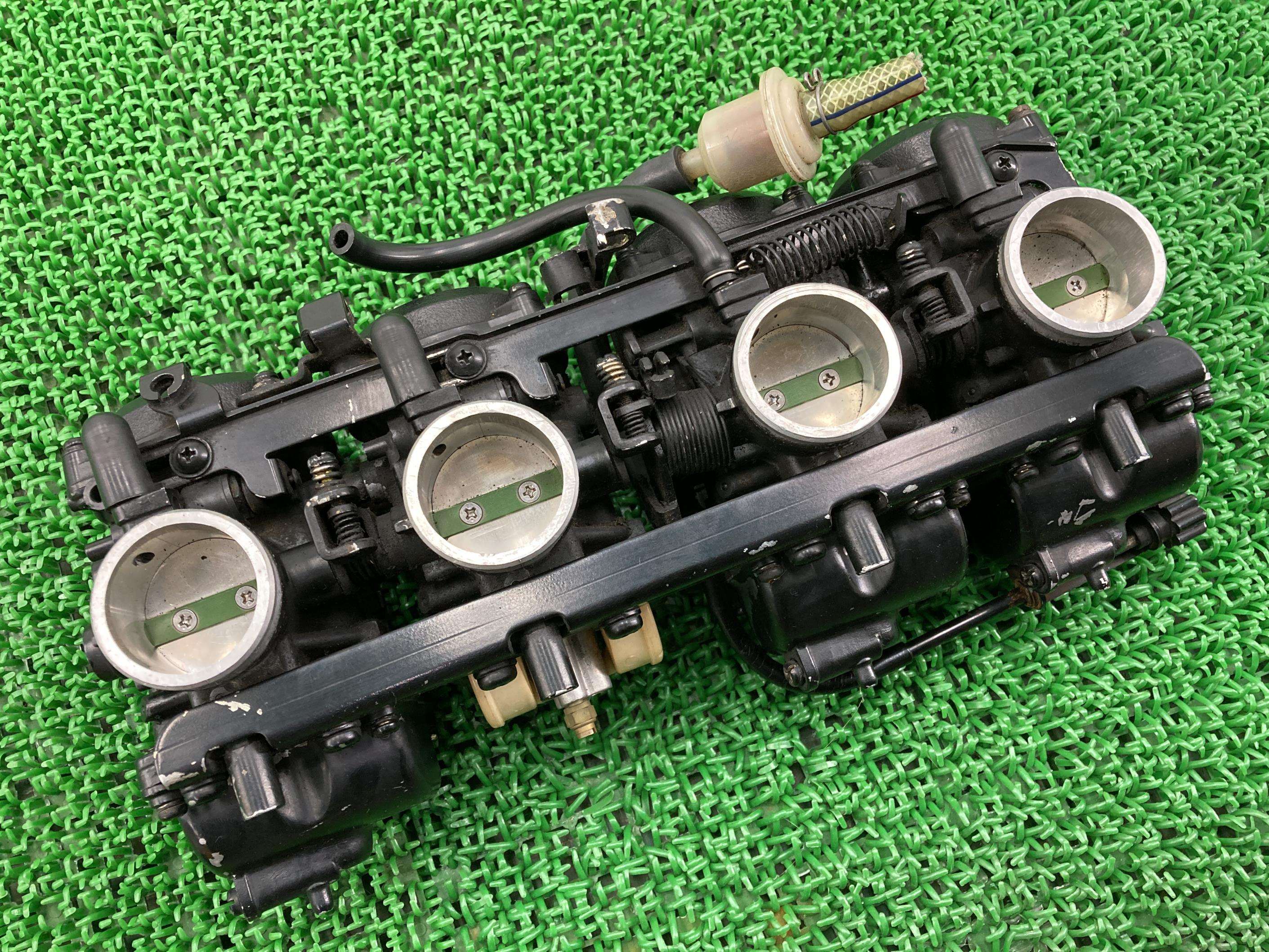 GPZ900R キャブレター カワサキ 純正 バイク 部品 ZX900A 逆車フルパワー 割れ欠け無し 修復素材に カスタム素材に 車検 Genuine 【中古】｜ティーエスパーツ　店