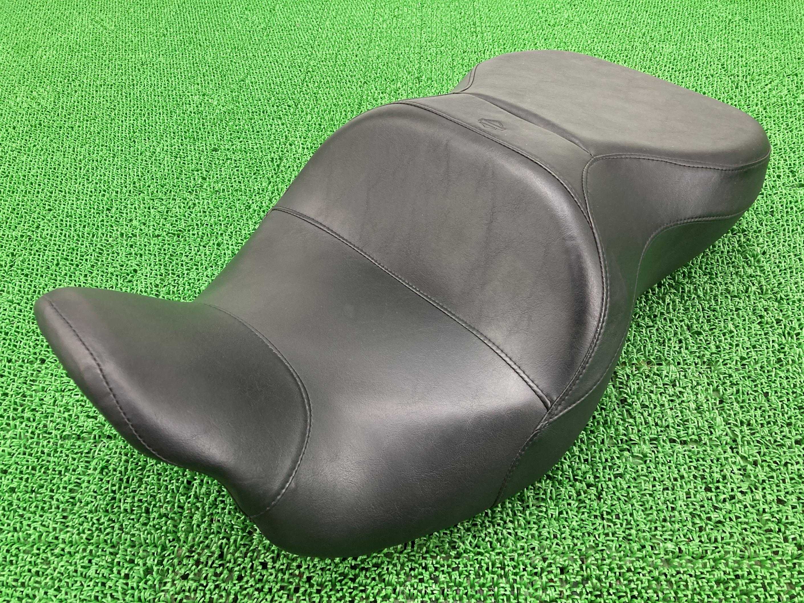 FLHTCU1690 シート ハーレー 純正 バイク 部品 2012年式外し 5HD1FCME2CB653*** スーパーリデュースリーチシート 09年以降のツーリングモデル対応 FLHR FLTRXSE 車検 Genuine 【中古】