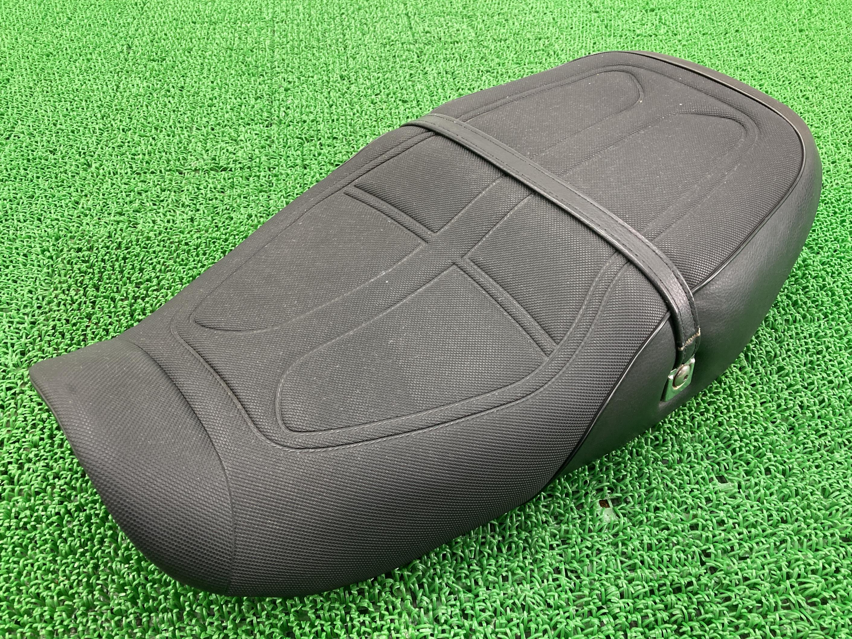 SUZUKI GSX400インパルス gk7ca バイクシート ※注意事項あり 楽天市場】SUZUKI GSX400 インパルス GK79A GK7CA シート