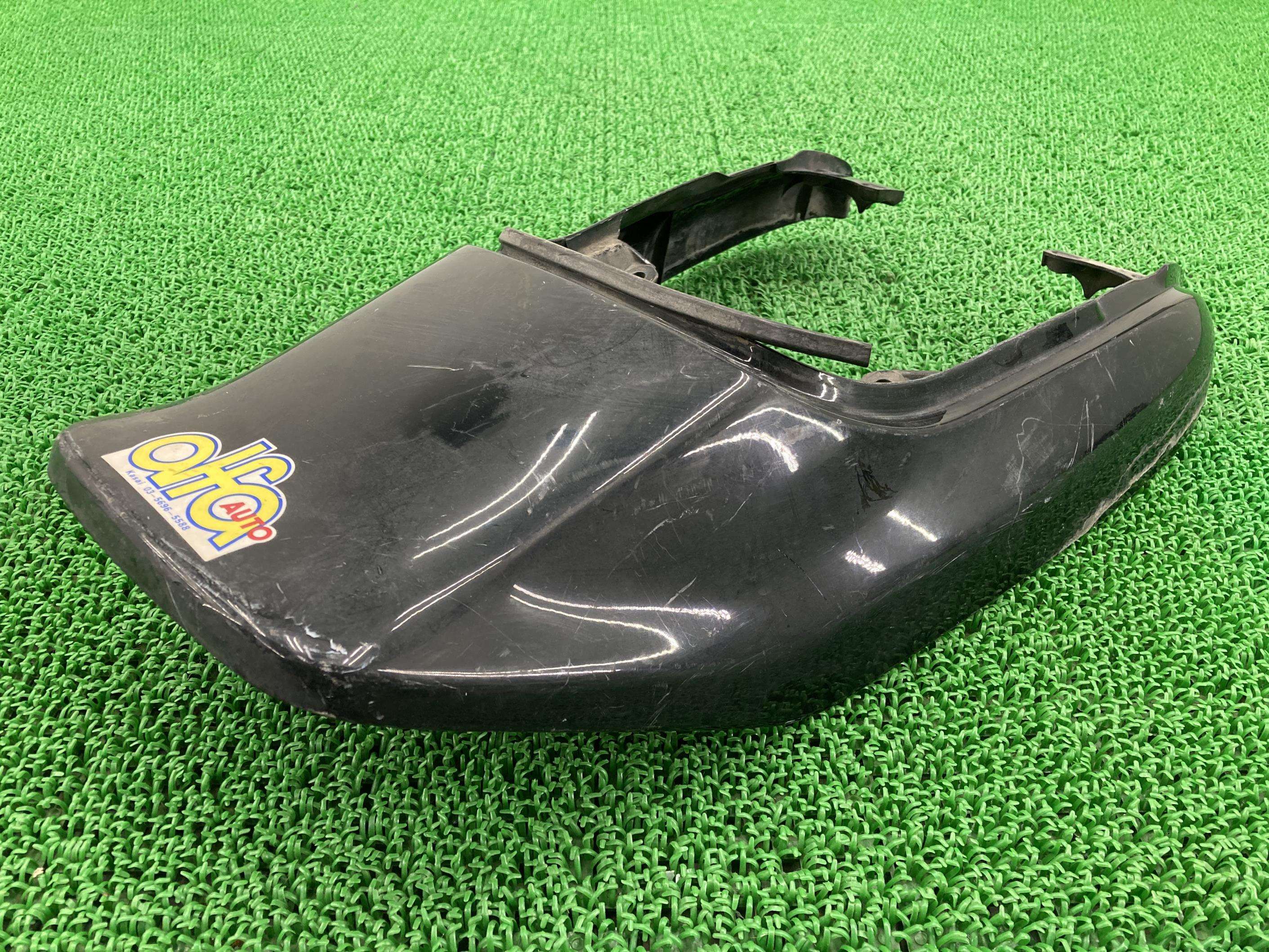 CB400SF テールカウル 黒 ホンダ 純正 バイク 部品 NC31 コケキズ無し そのまま使える ペイント素材に 車検 Genuine 【中古】