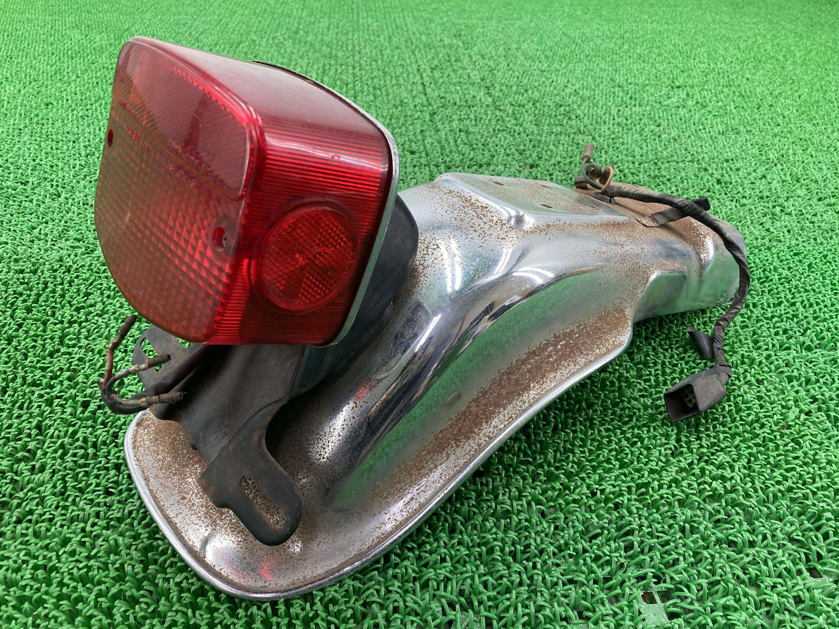Z1リアフェンダーカワサキ純正バイク部品ZIZ-IZ2Z-IIZIIKZ1000車検GenuineZ900KZ900【中古】 59,280円