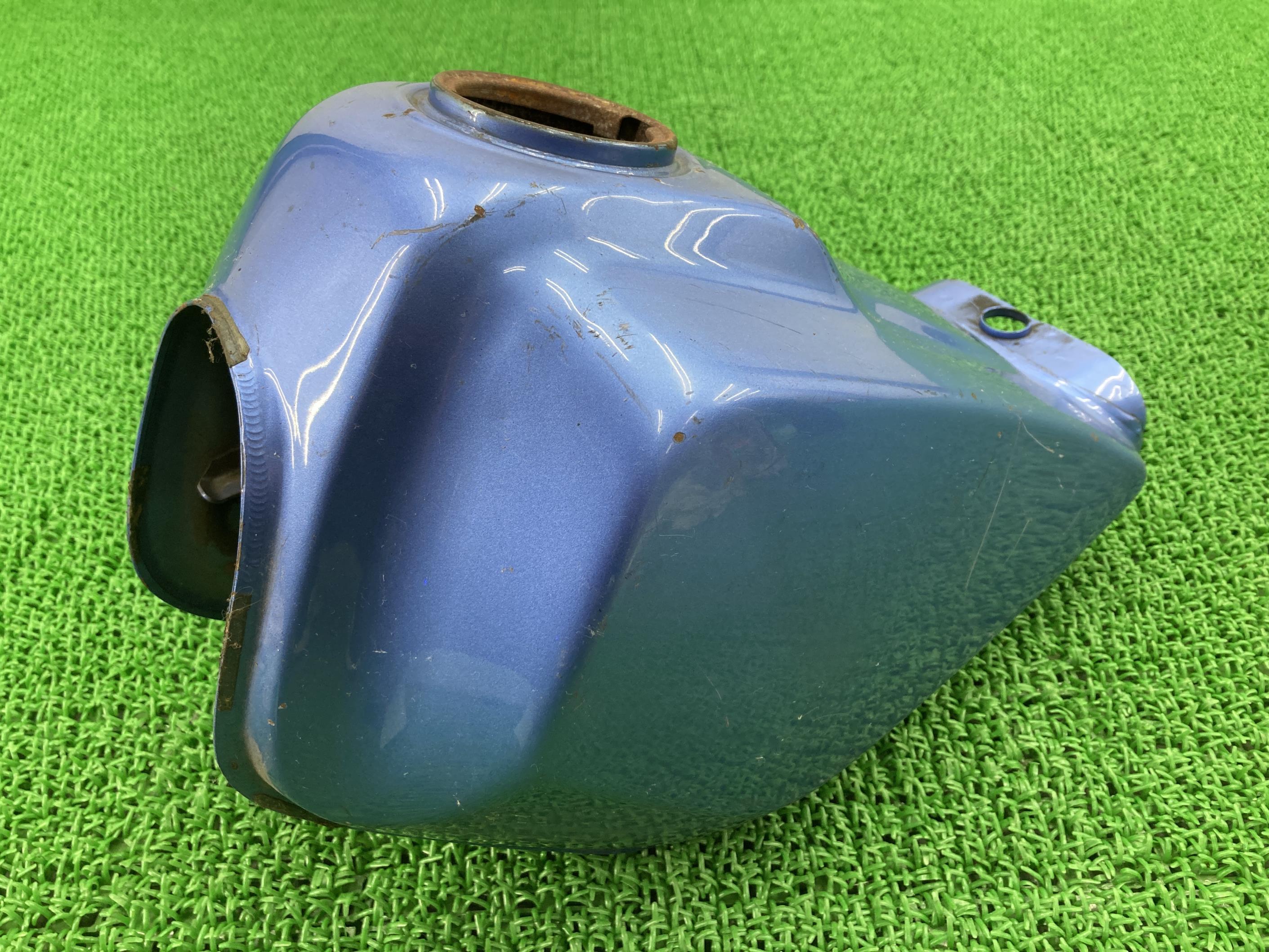 楽天市場】TW200 TW225 タンク 赤 ヤマハ 純正 バイク 部品