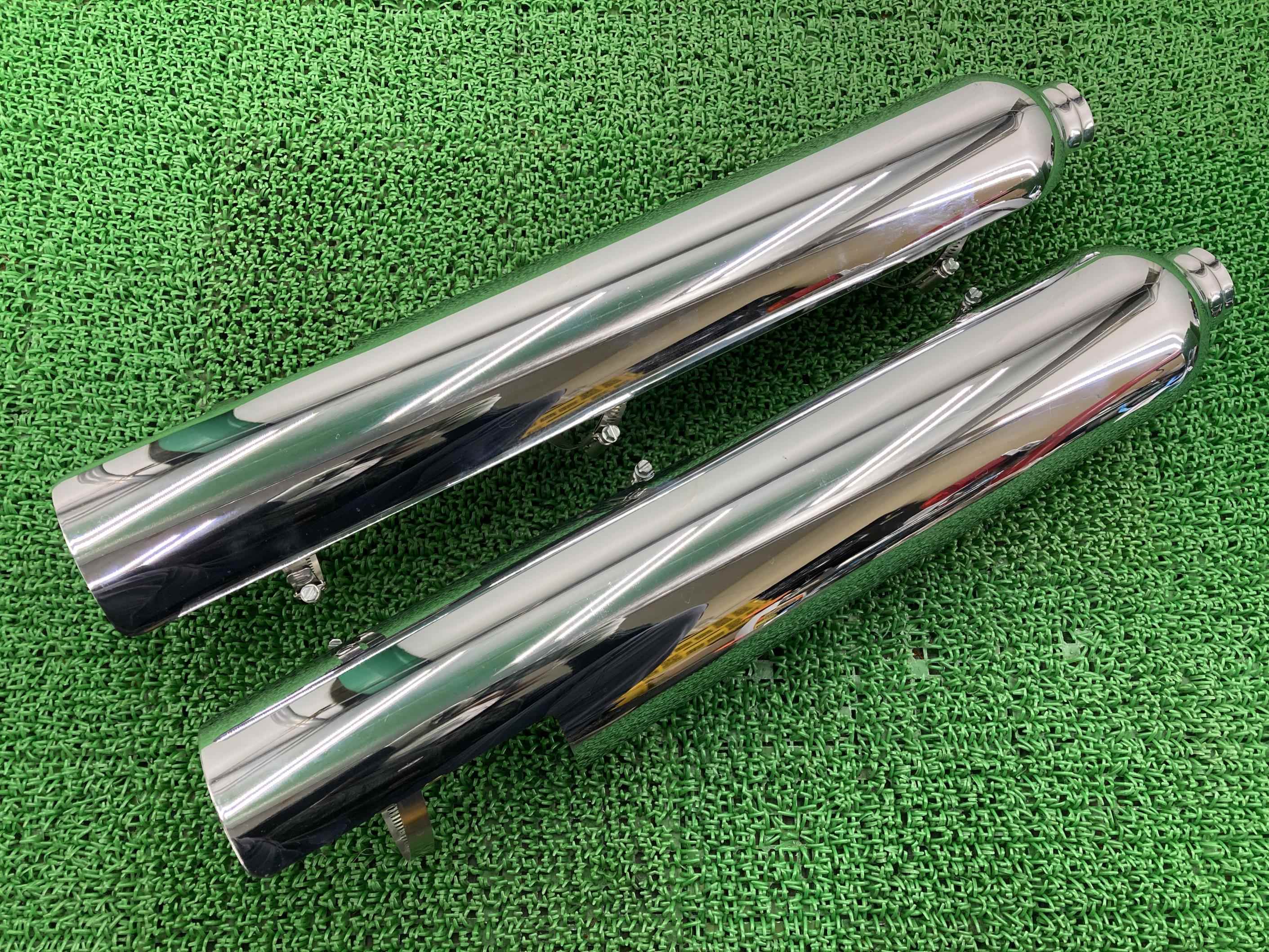 FLTRX1690 サイレンサーカバー 左右 5HD1KHME5CB664*** ハーレー 純正 バイク 部品 美品 09-16年ツーリング 凹み無し コケキズ無し FLHR FLHRC 車検 Genuine FLHX FLHTCU FLHXS FLHTK 【中古】 dI