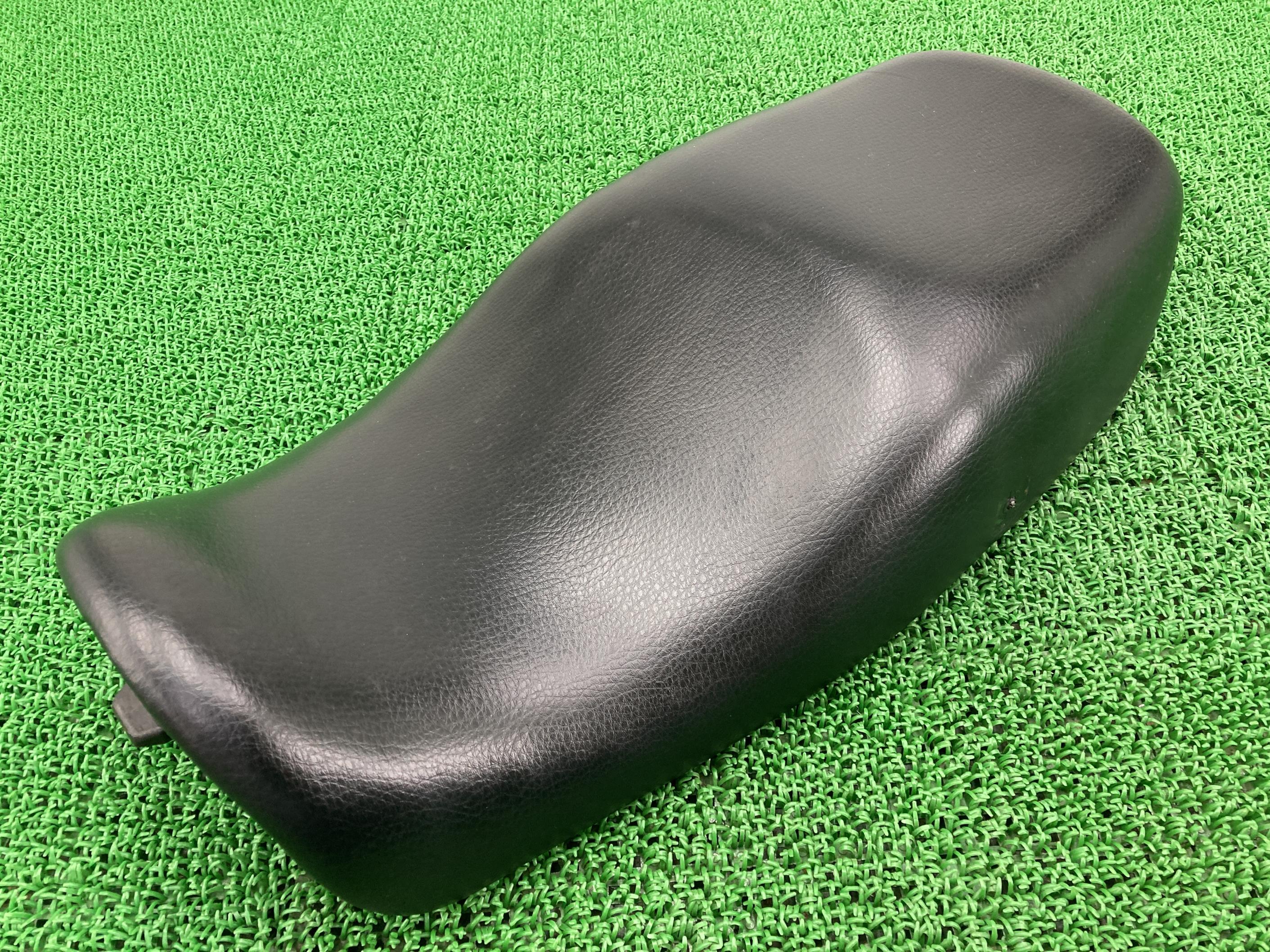 Kawasakiゼファー750 純正シート美品 Yahoo!オークション -「ゼファー 750 シート」(純正品
