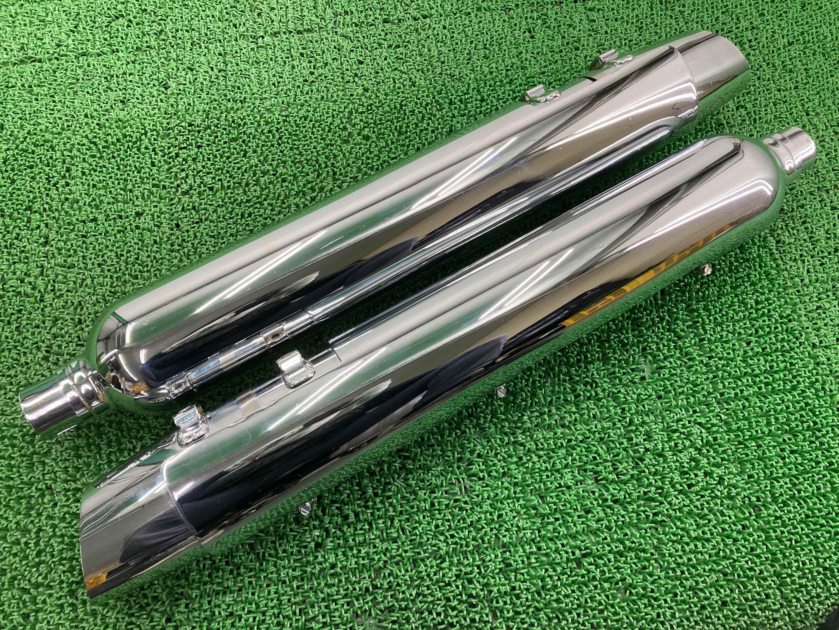 FLHTCU サイレンサーマフラー 左右 ハーレー 純正 バイク 部品 美品 65748-09 65949-09 09～16式ツーリング FLHTCU FLHTK 車検 Genuine 【中古】
