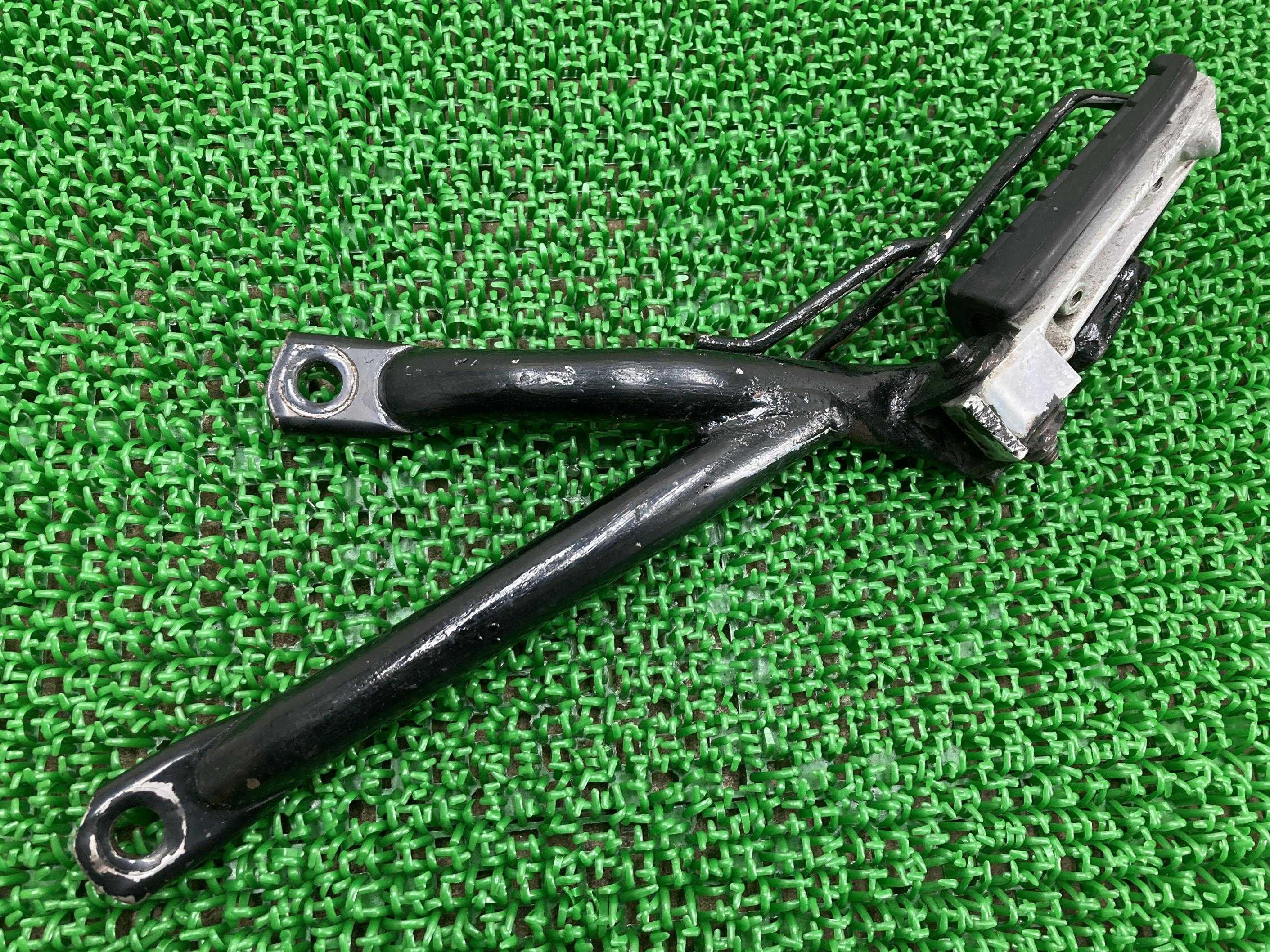 SR400 タンデムステップ 左 ヤマハ 純正 バイク 部品 1JR 曲がり無し 品薄 希少品 車検 Genuine 【中古】 qR 7,154円