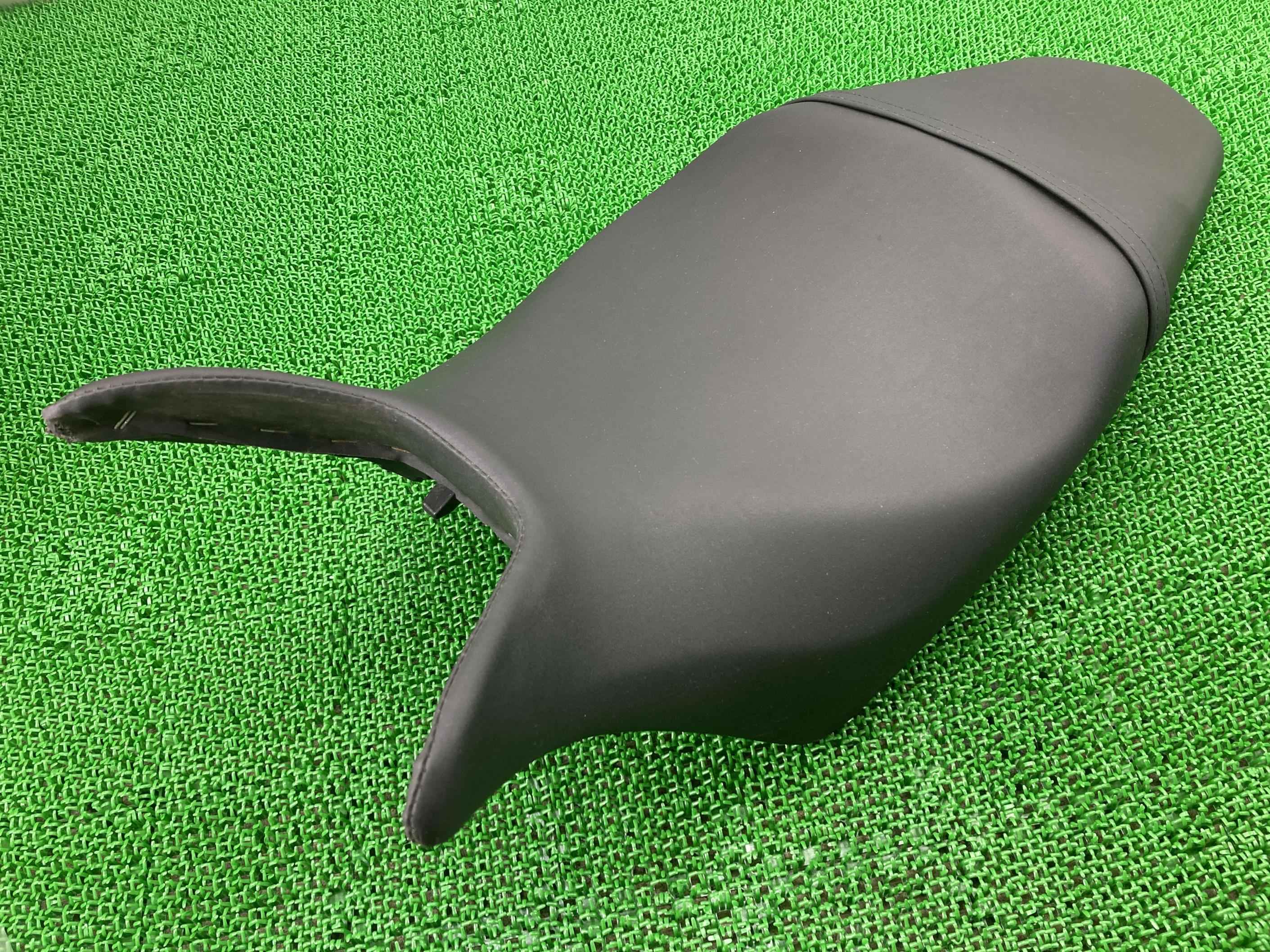 CB600F シート ホンダ 純正 バイク 部品 PC41 前期 ホーネット600 修復素材や張替えベースに 品薄 希少品 車検 Genuine 【中古】 xL｜ティーエスパーツ　店