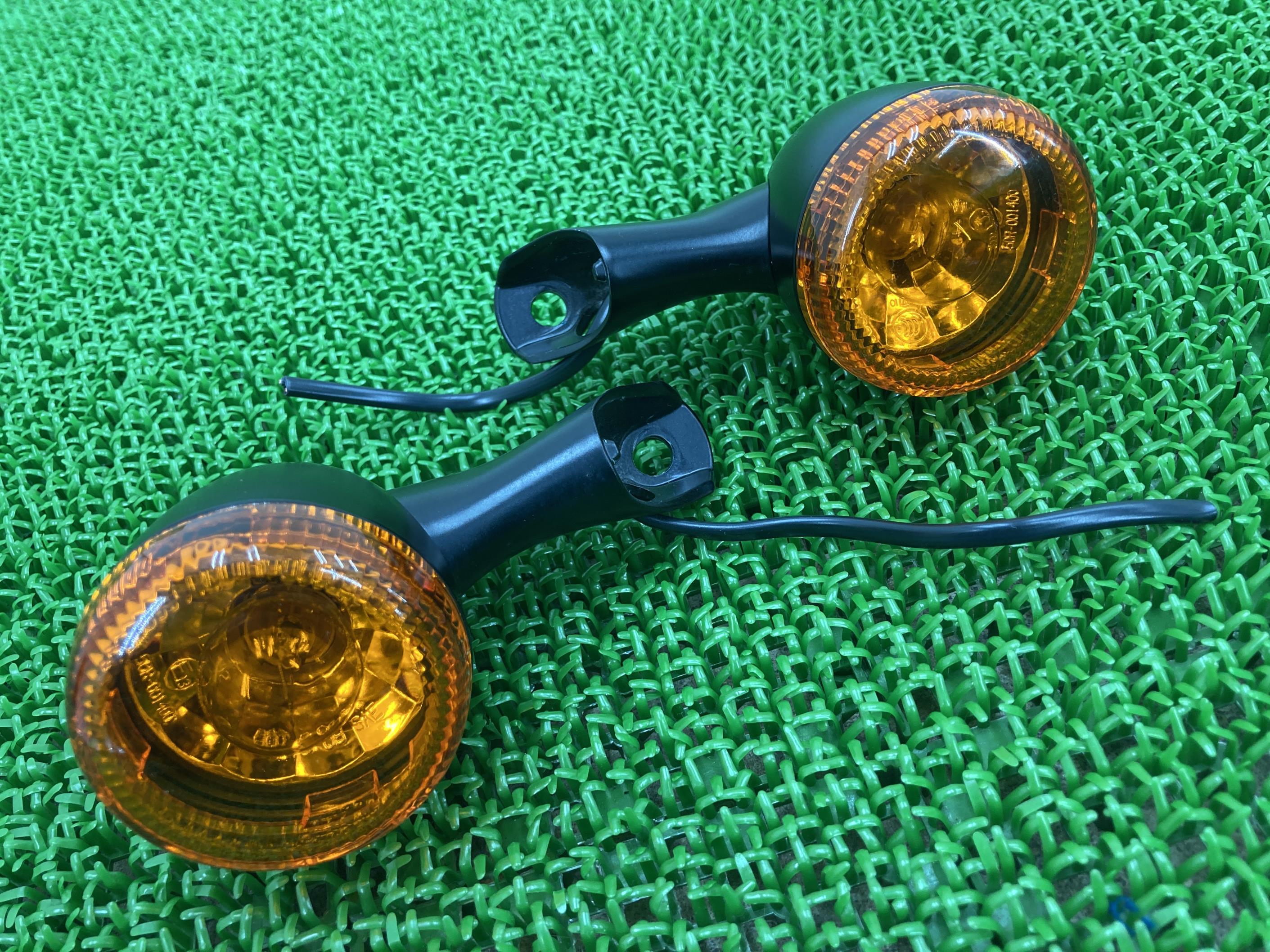 XL1200X フロントウインカー 左右 ハーレー 純正 バイク 部品 フォーティーエイト 修復素材に 割れ欠け無し 品薄 希少品 車検 Genuine 【中古】 Rc|ティーエスパーツ 店