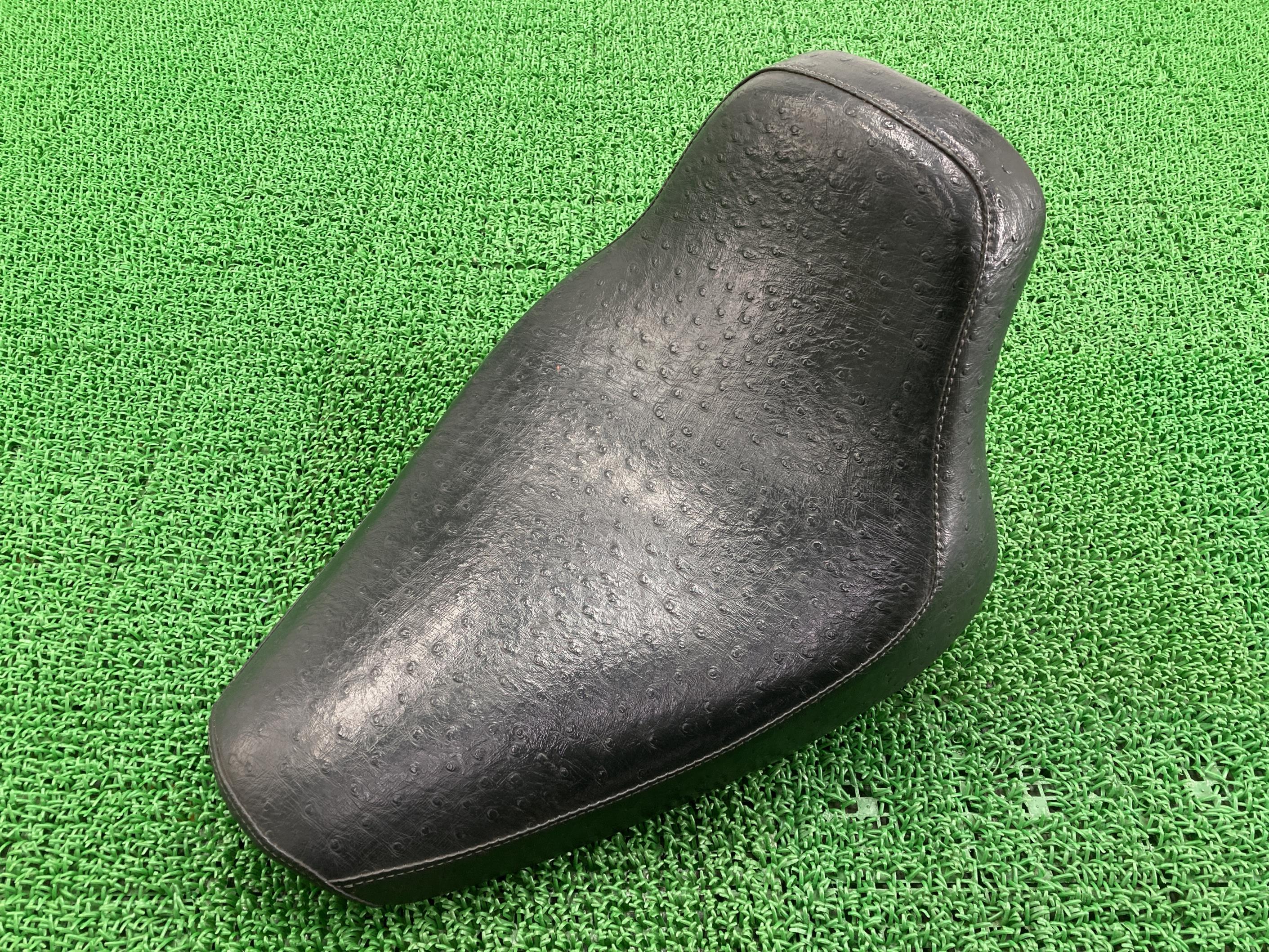 楽天市場】イージーライダース製ソフテイルシート社外バイク部品