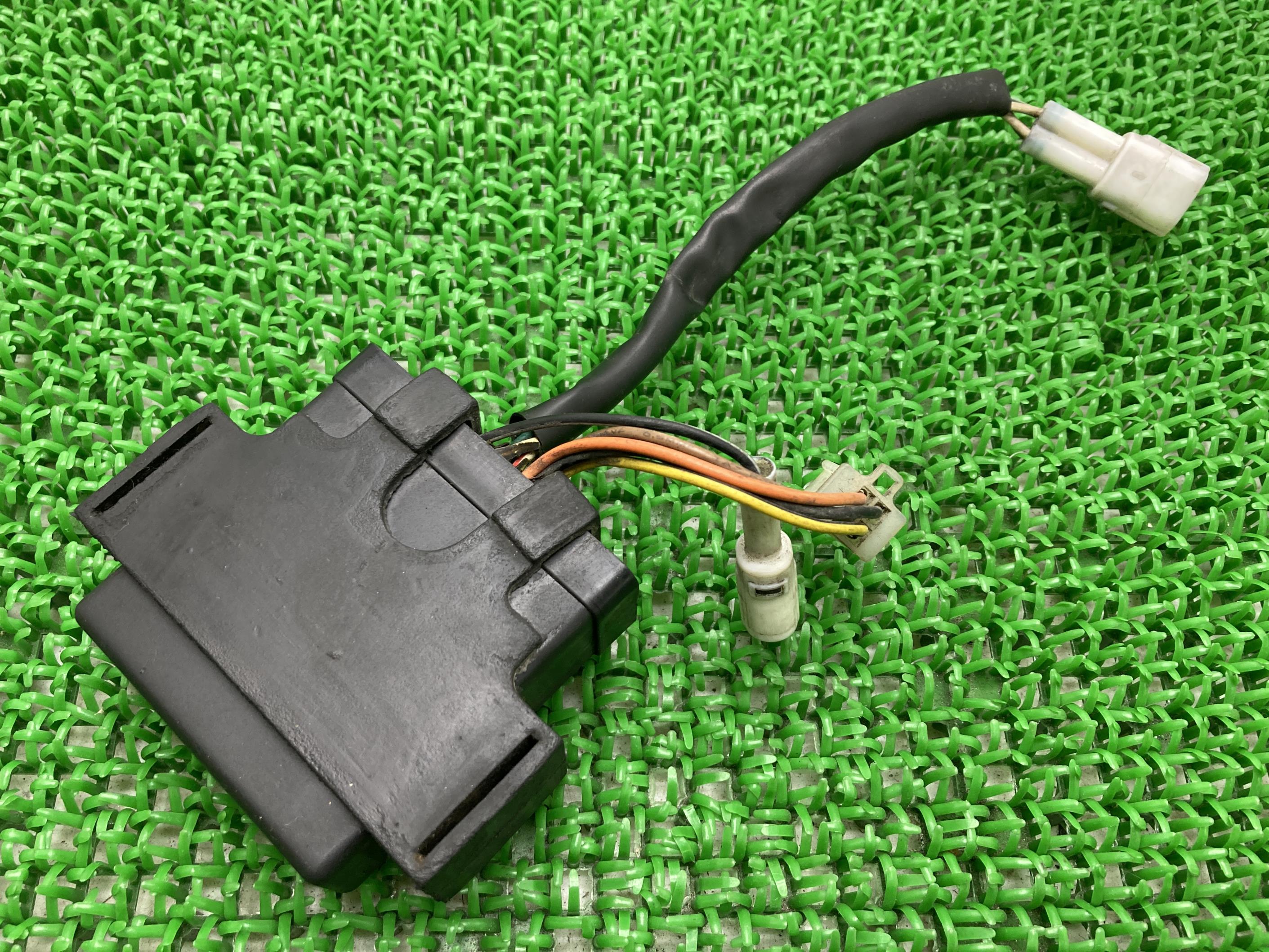 マジェスティ125 イグナイター SE27 ヤマハ 純正 バイク 部品 CDI ノーマル 車検 Genuine 【中古】|ティーエスパーツ 店