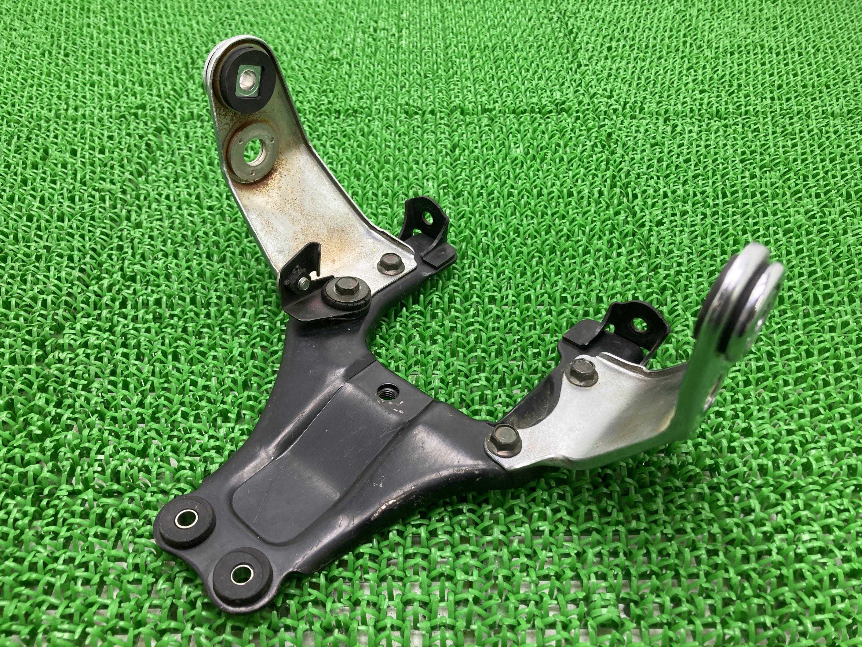 SR400ヘッドライトステーヤマハ純正バイク部品SR500コケキズ無し曲がり無しそのまま使える車検Genuine【中古】｜ティーエスパーツ　店
