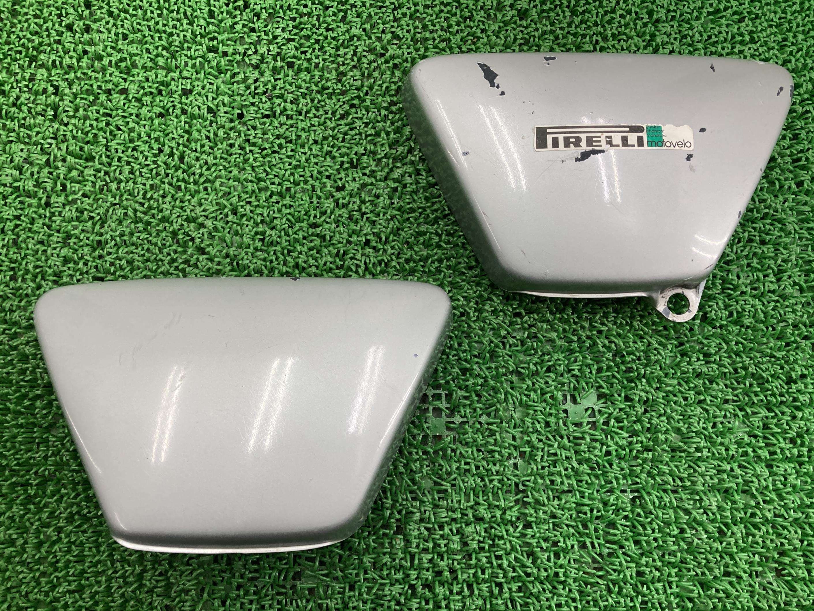 SR400 サイドカバー 左右 銀 ヤマハ 純正 バイク 部品 1JR コケキズなし 割れ欠け無し 車検 Genuine 【中古】｜ティーエスパーツ　店 21,158円