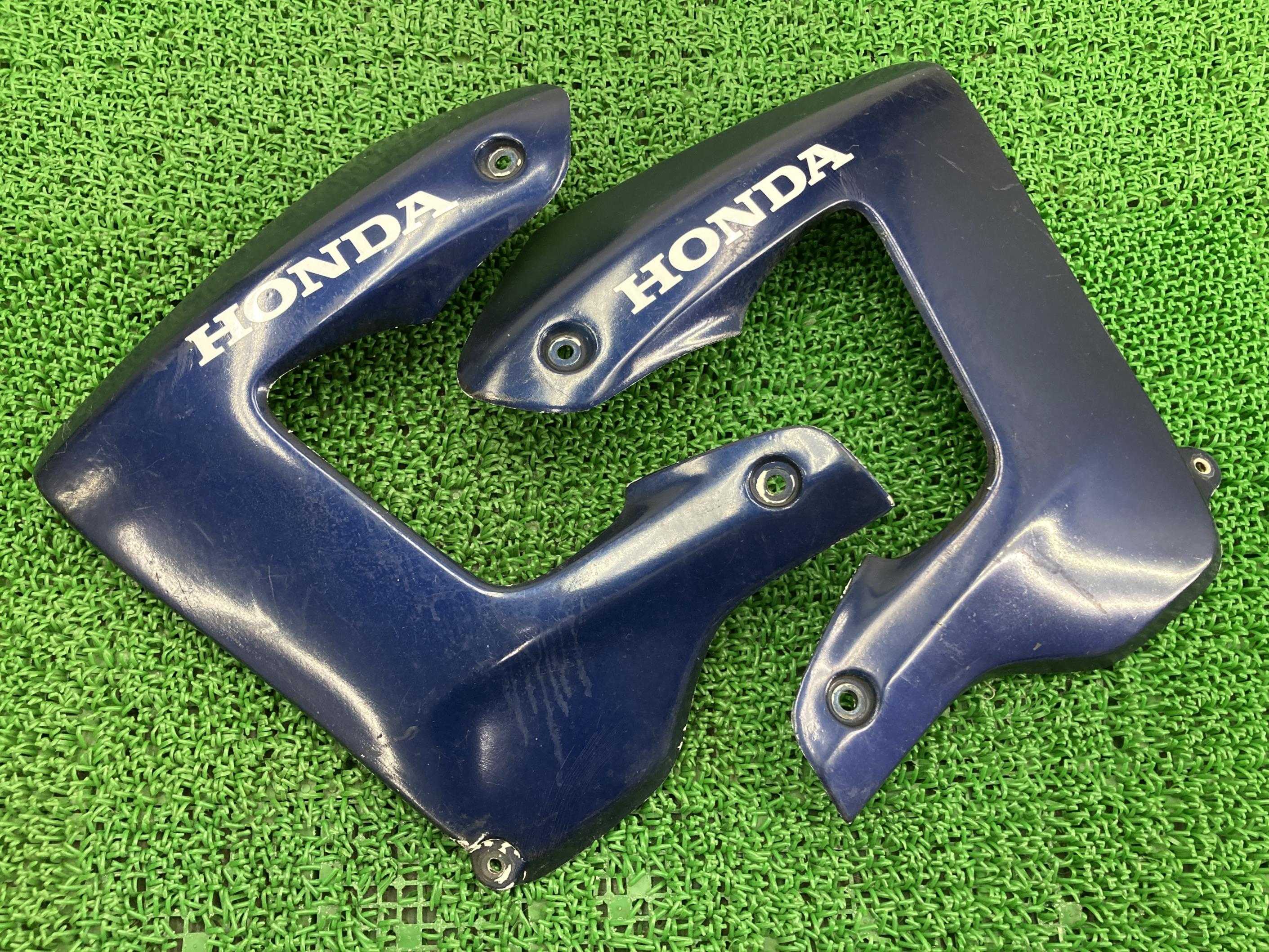 XL250ディグリー シュラウド 左右 青 ホンダ 純正 バイク 部品 MD26 コケキズ無し 割れ欠け無し 修復素材やペイント素材に 車検 Genuine 【中古】