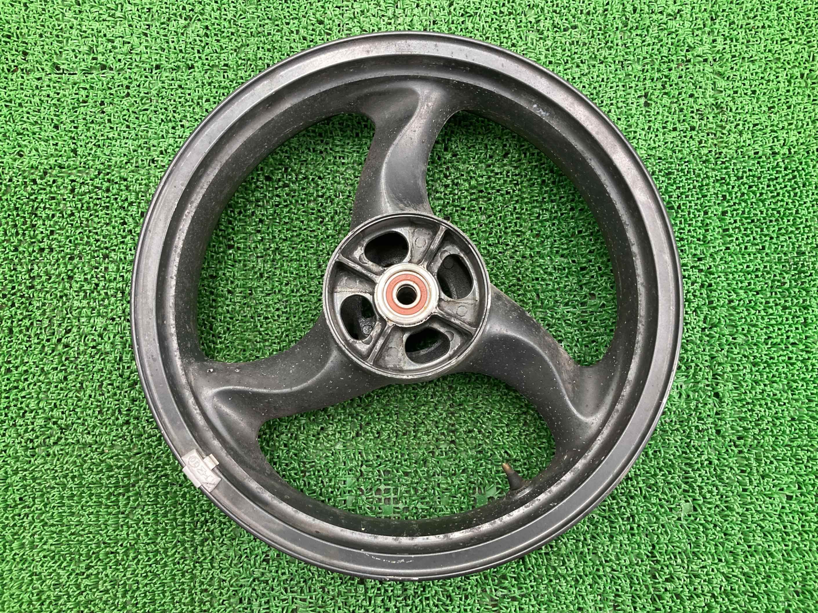 バリオスII リアホイール 黒 カワサキ 純正 バイク 部品 ZR250B バリオス ZR250A GSX250FX ZR250C 車検 Genuine 【中古】
