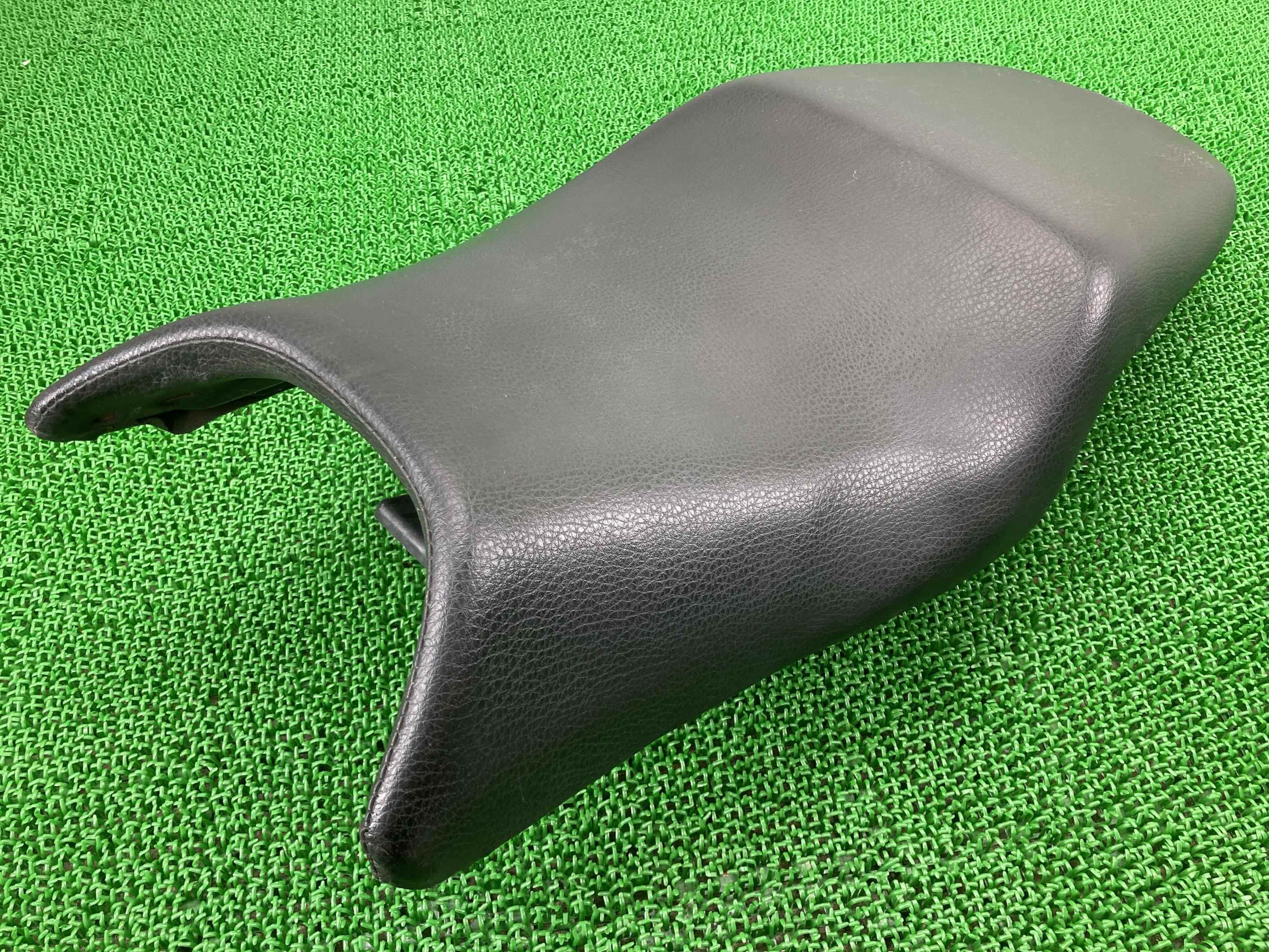 CBR600F シート ホンダ 純正 バイク 部品 PC31 破れ無し 品薄 希少品 人気のノーマルシート 車検 Genuine 【中古】 69