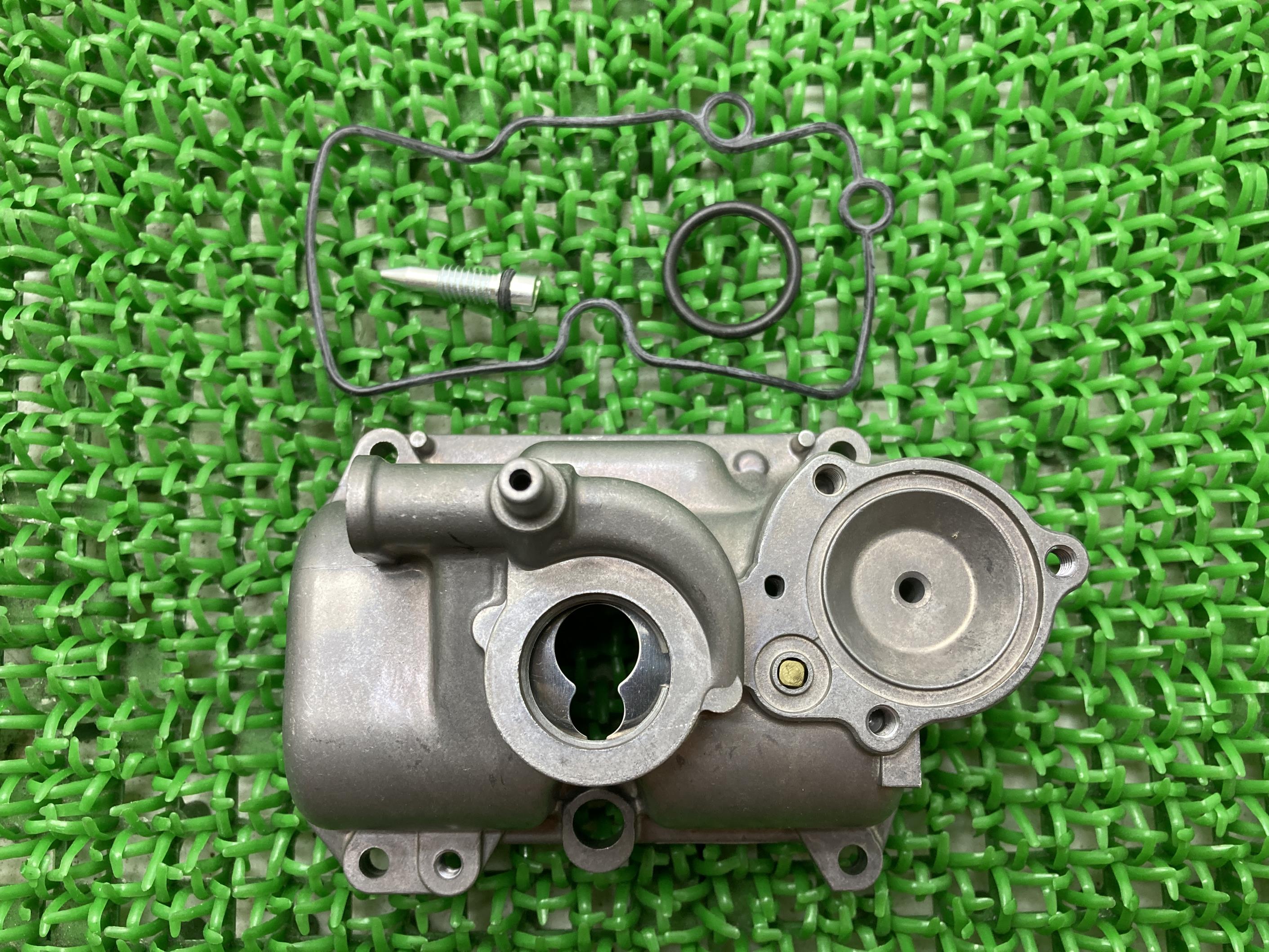 CRF250R フロートケース 在庫有 即納 ホンダ 純正 新品 バイク 部品 未使用品 ME10 キャブレター パッキン付き 車検 Genuine｜ティーエスパーツ　店