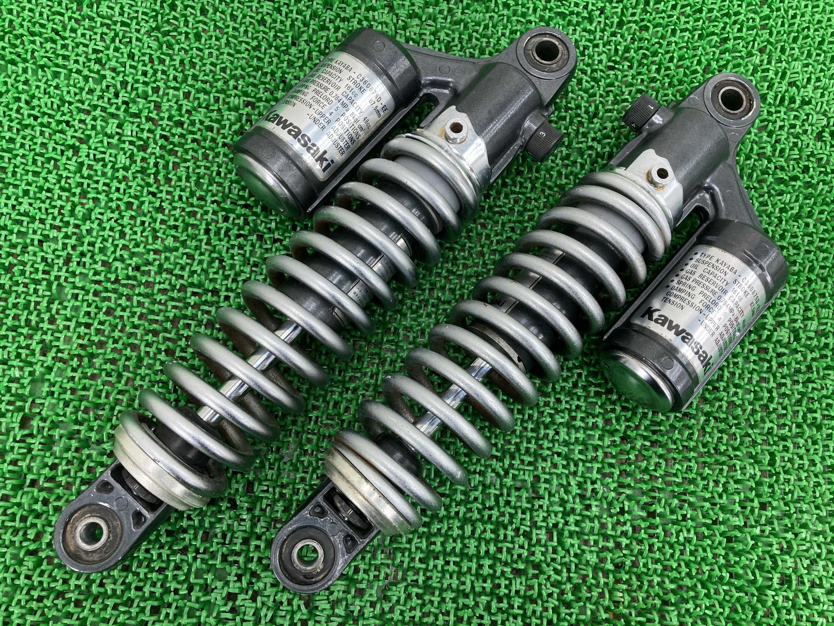 ゼファー1100リアサスペンション左右ZRT10A-302***カワサキ純正バイク部品1997年式外しZRT10Aコンディション良好曲がり無し品薄希少品車検Genuine【中古】 31