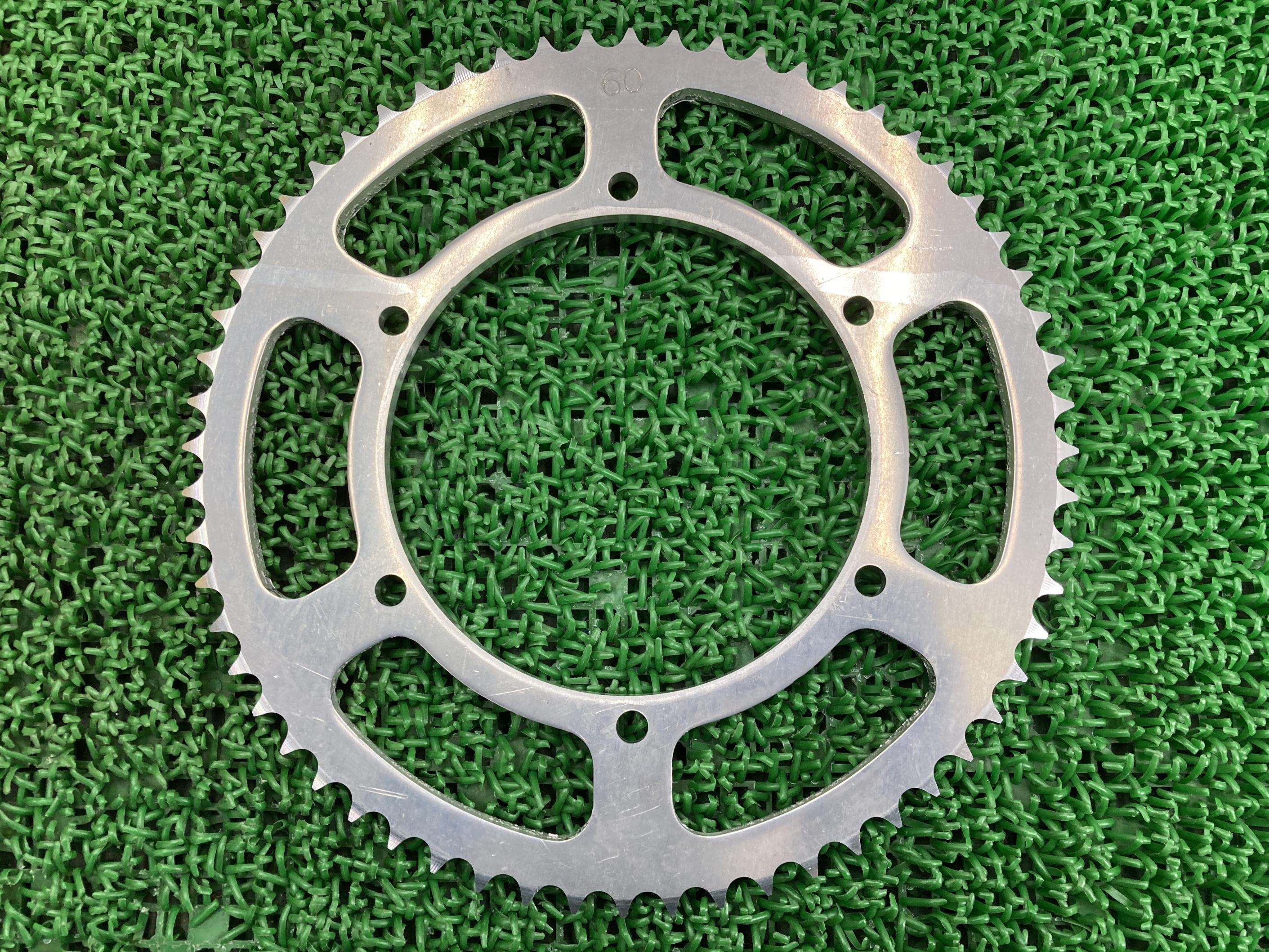 KX125 リアスプロケット 在庫有 即納 カワサキ 純正 新品 バイク 部品 未使用 当時物 曲がり無し そのまま使える 車検 Genuine|ティーエスパーツ 店
