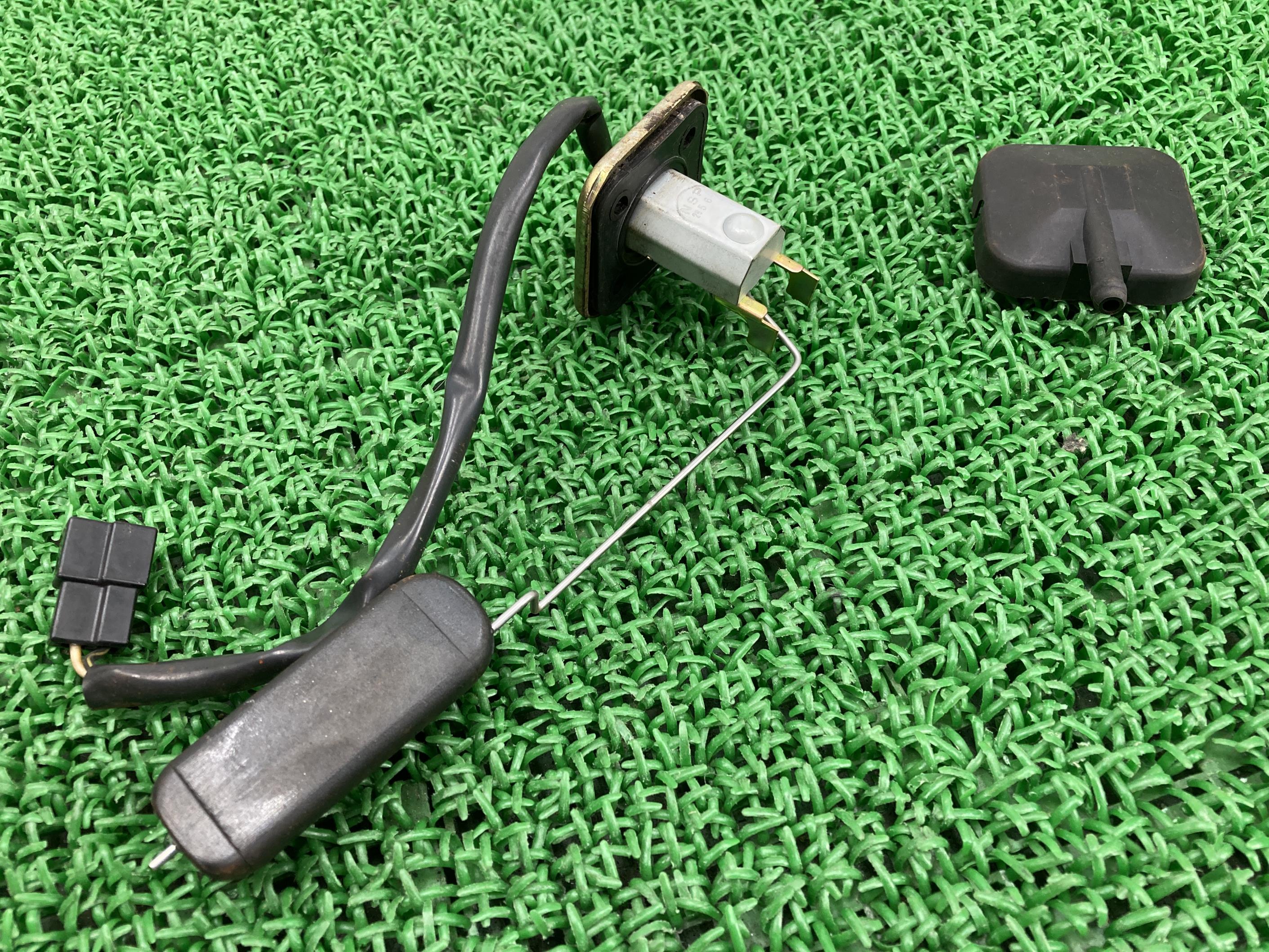 カワサキ　ZRX400 外装セット　純正新品フューエルコック、フューエルセンサー 楽天市場】ZRX400 純正部品 フューエルセンサー 新品 燃料