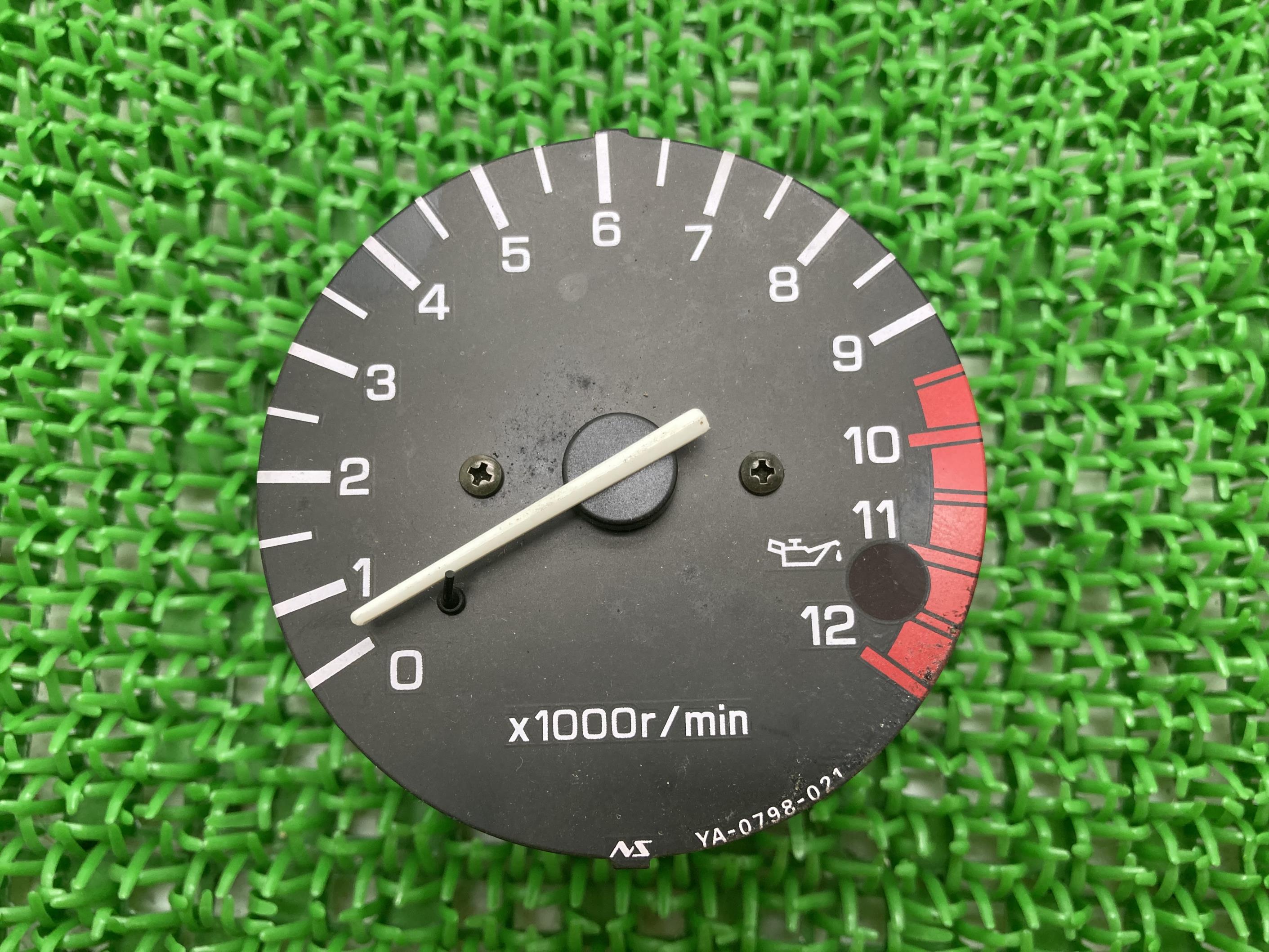XJR1200 タコメーター ヤマハ 純正 バイク 部品 割れ欠け無し 修復素材に そのまま使える 車検 Genuine 【中古】 11,396円
