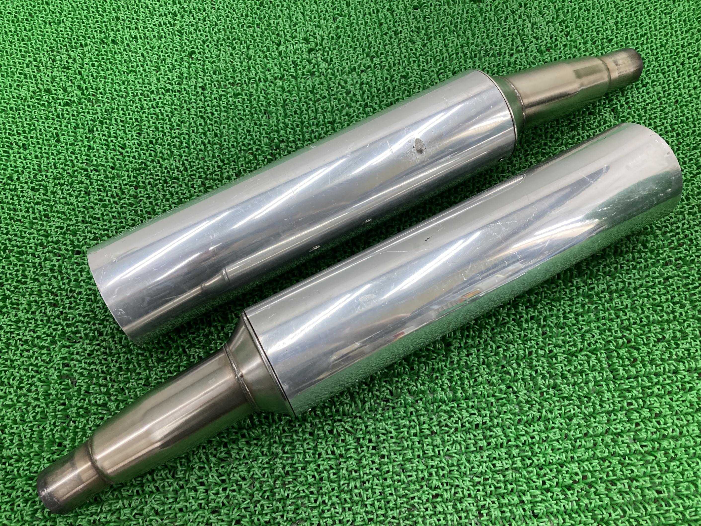 400SS サイレンサーマフラー 左右 ドゥカティ 純正 バイク 部品 573.1.004.2C 574.1.004.2C 900SS カスタム素材に 車検 Genuine 【中古】 10｜ティーエスパーツ　店