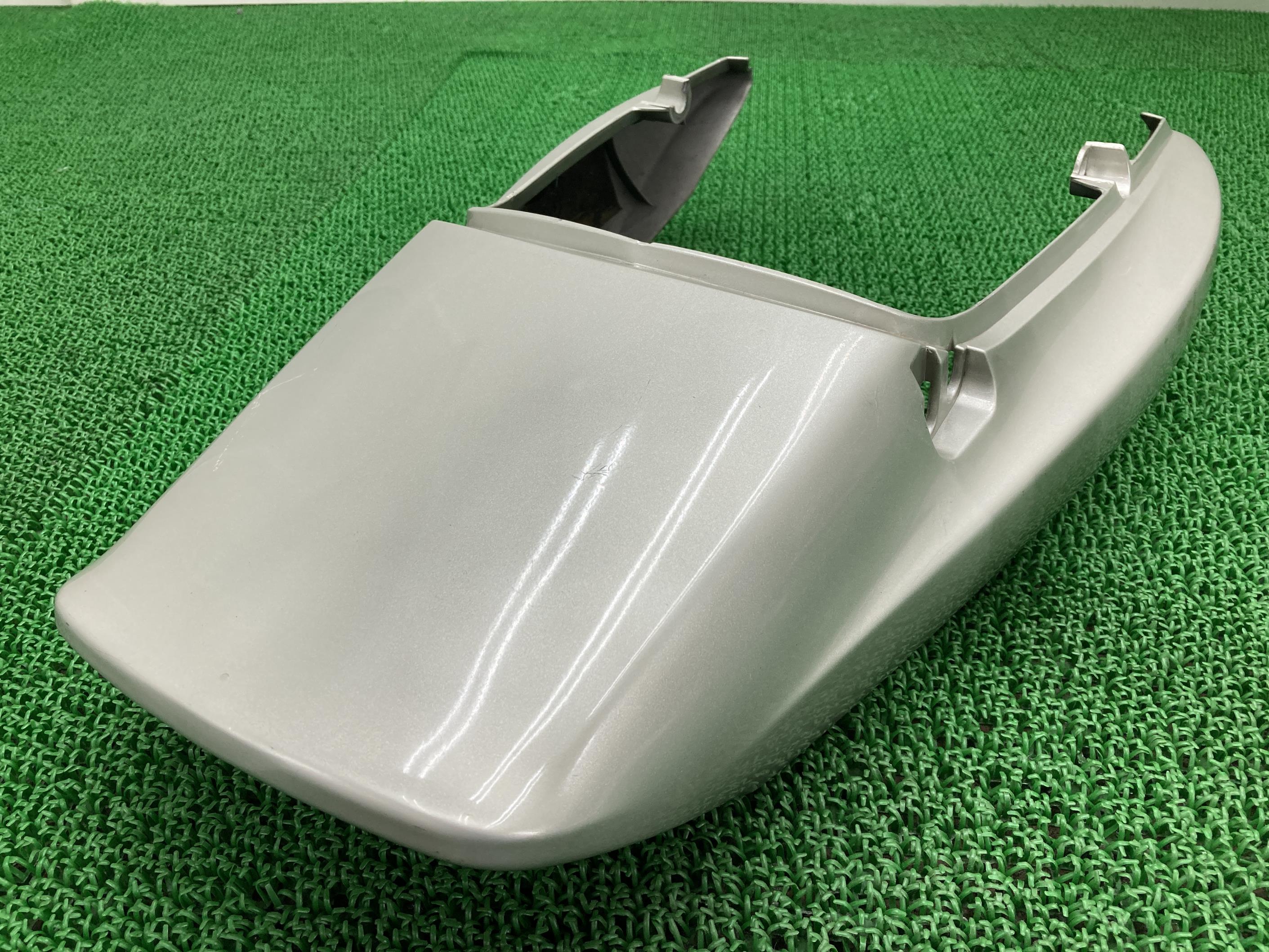 XJR1200テールカウル銀ヤマハ純正バイク部品4KGシートカウル修復素材に品薄希少品車検Genuine【中古】 72|ティーエスパーツ 店