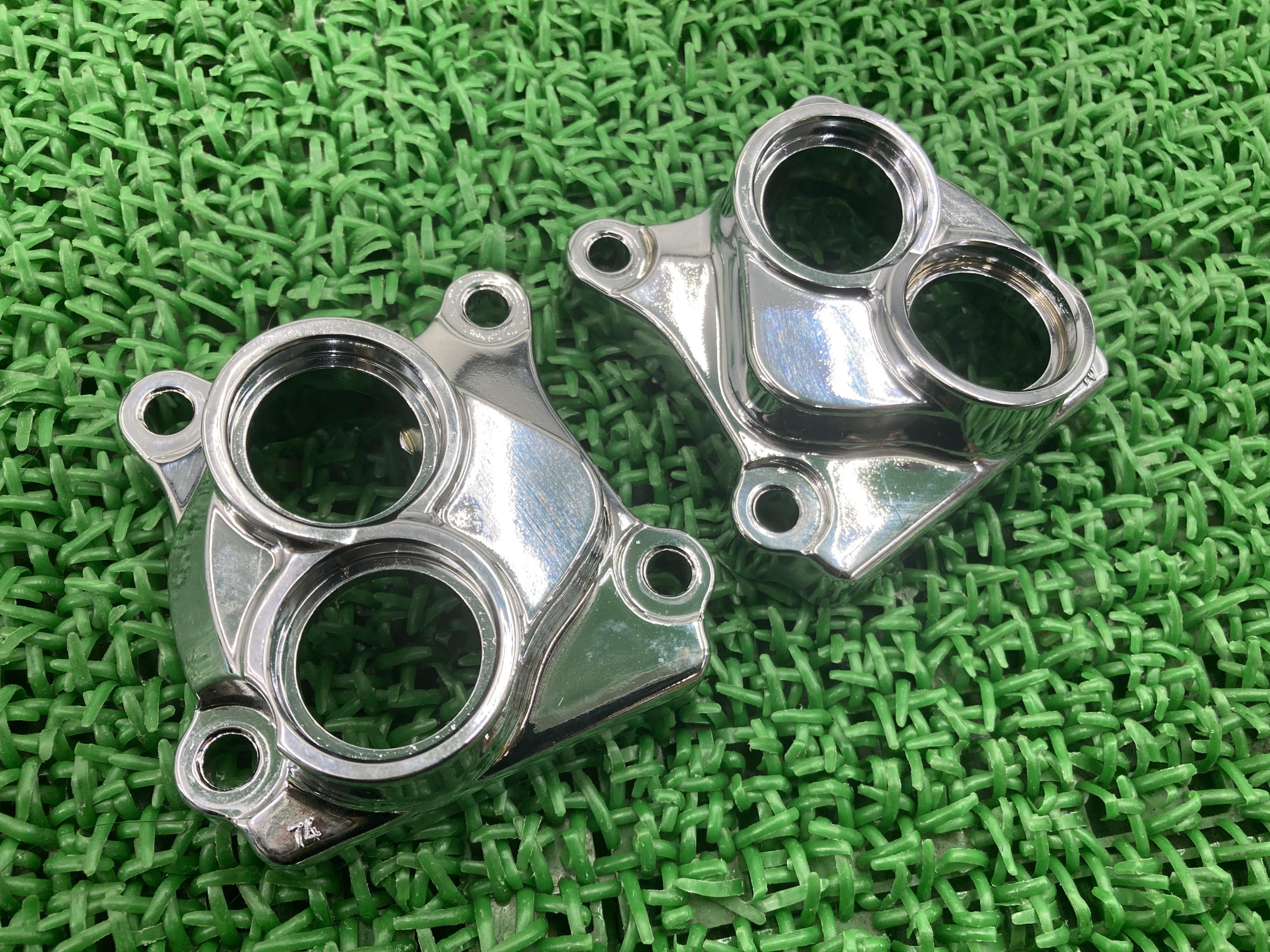 FLD1580 タペットカバー ハーレー 純正 バイク 部品 17965-99 17967-99 ダイナスイッチバック 車検 Genuine 【中古】 3