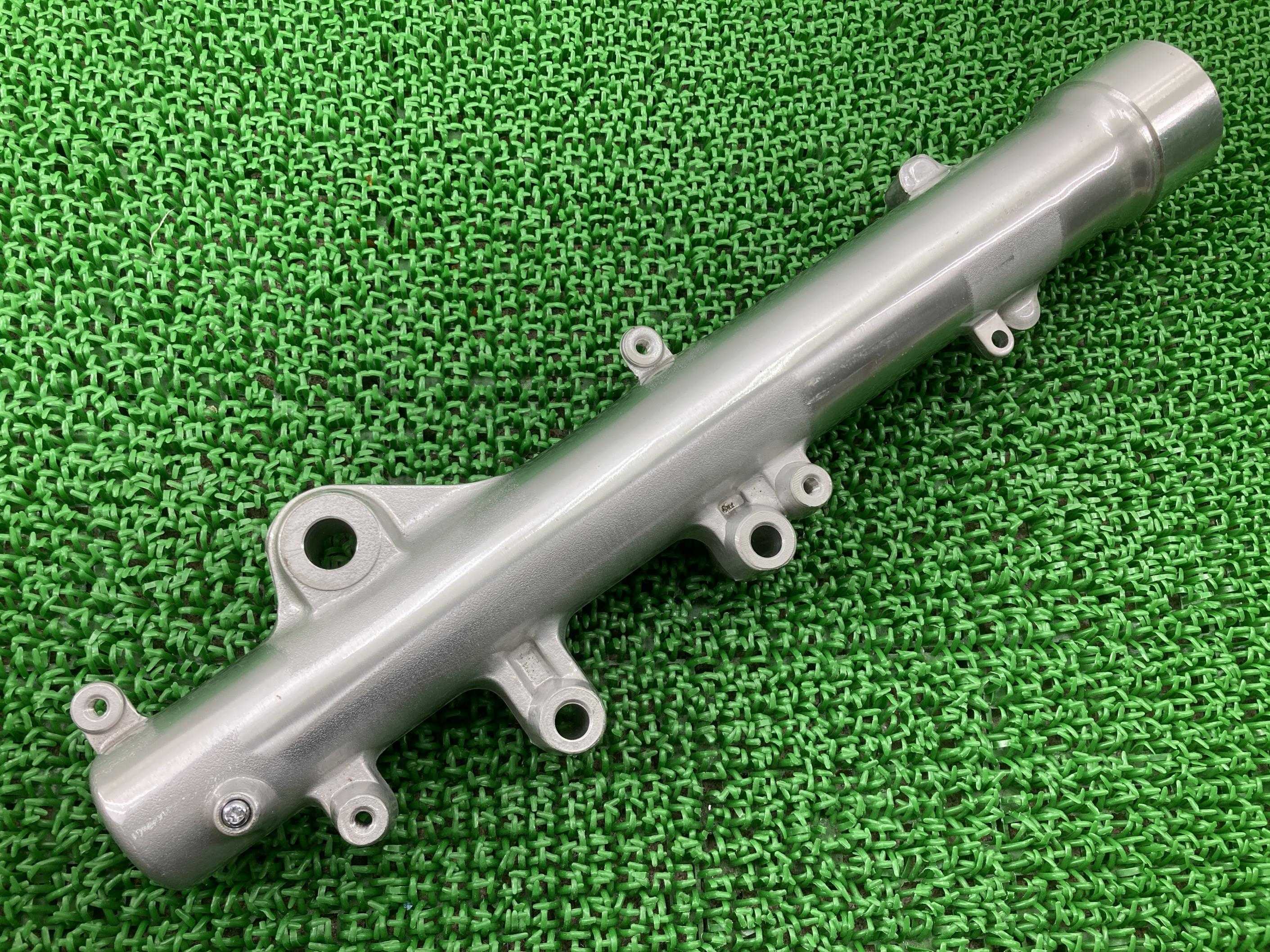 KL650TENGAI アウターチューブ 左 KL650B カワサキ 純正 バイク 部品 ボトムケース フロントフォーク コンディション良好 割れ欠け無し 品薄 車検 Genuine 【中古】 Wg