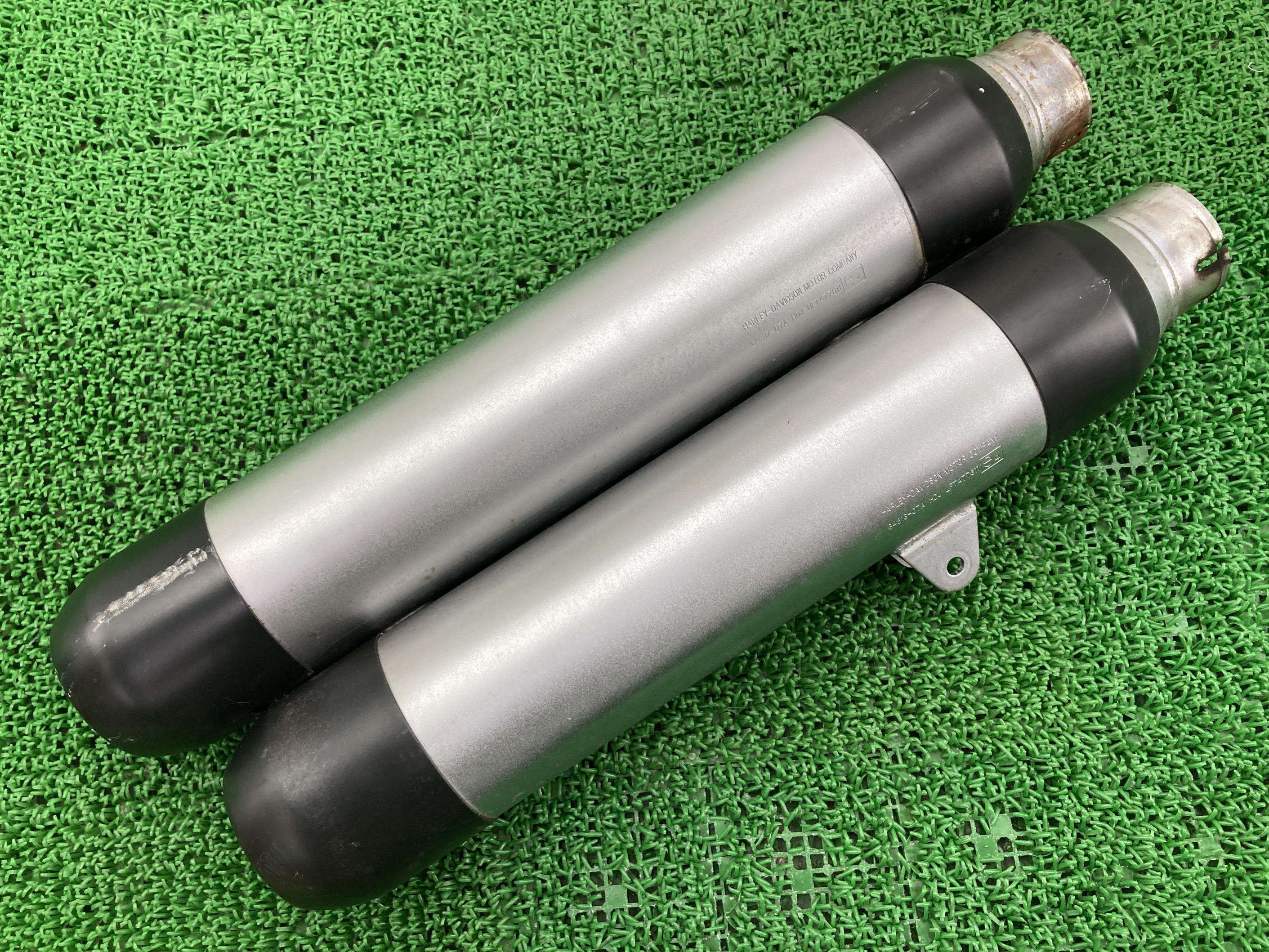VRSCDX1250 サイレンサーマフラー 64816-07A/64817-07A ハーレー 純正 バイク 部品 64816-07A 64817-07A ナイトロッドスペシャル V-ROD 修復素材に コケキズ無し 車検 Genuine 【中古】 dF