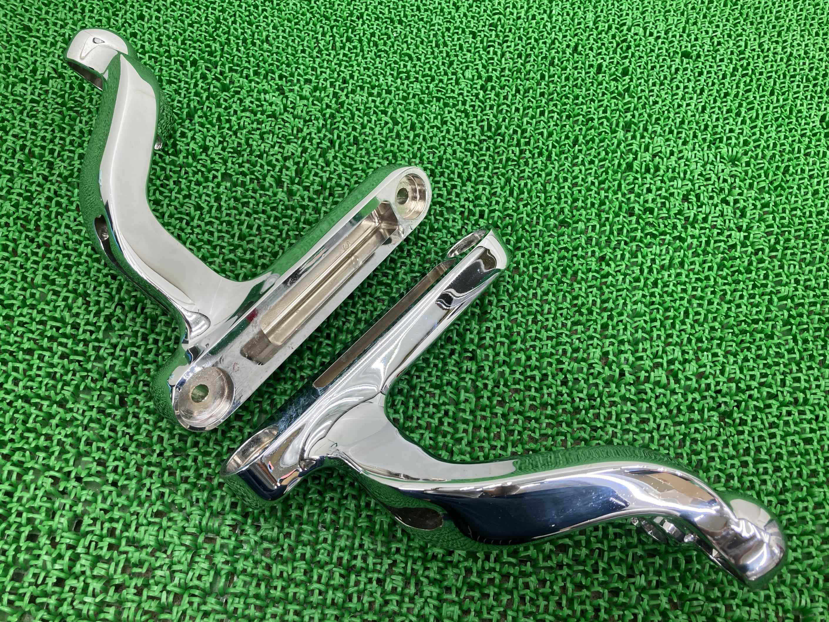 FLHTCUTGフロントウインカーステー左右ハーレー純正バイク部品トライグライドウルトラコンディション良好曲がり無し品薄希少品車検Genuine【中古】 9