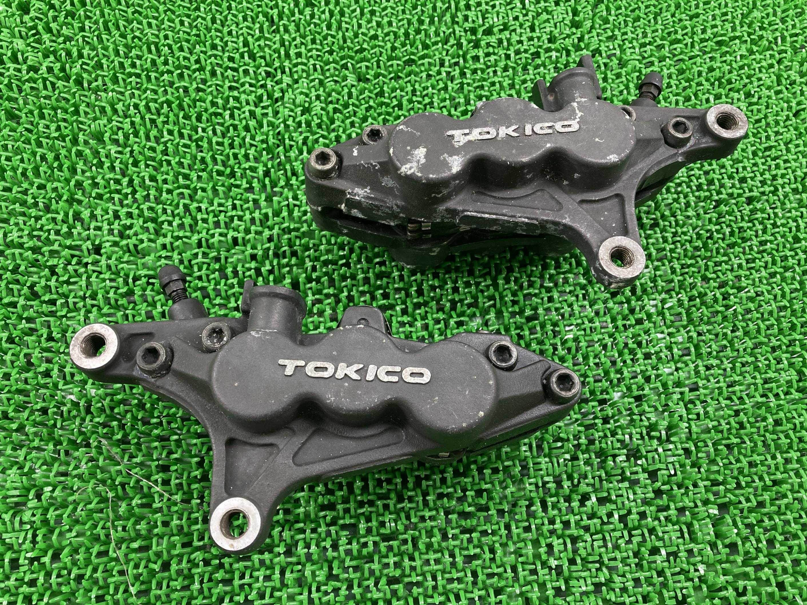 バンディット1200Sフロントブレーキキャリパー左右スズキ純正バイク部品GV77A割れ欠け無しBandit1200Sノーマル車検Genuine【中古】 95｜ティーエスパーツ　店