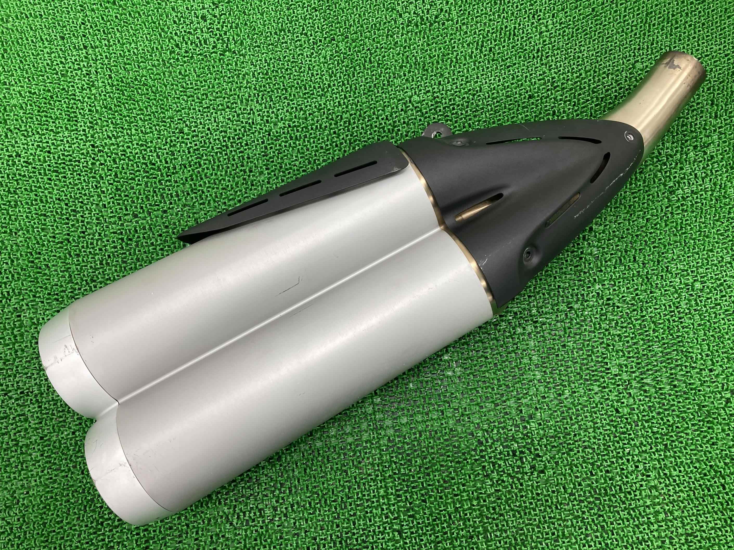 ディアベル サイレンサーマフラー ドゥカティ 純正 バイク 部品 DIAVEL コケキズ無し 品薄 希少品 車検 Genuine 【中古】 26|ティーエスパーツ 店