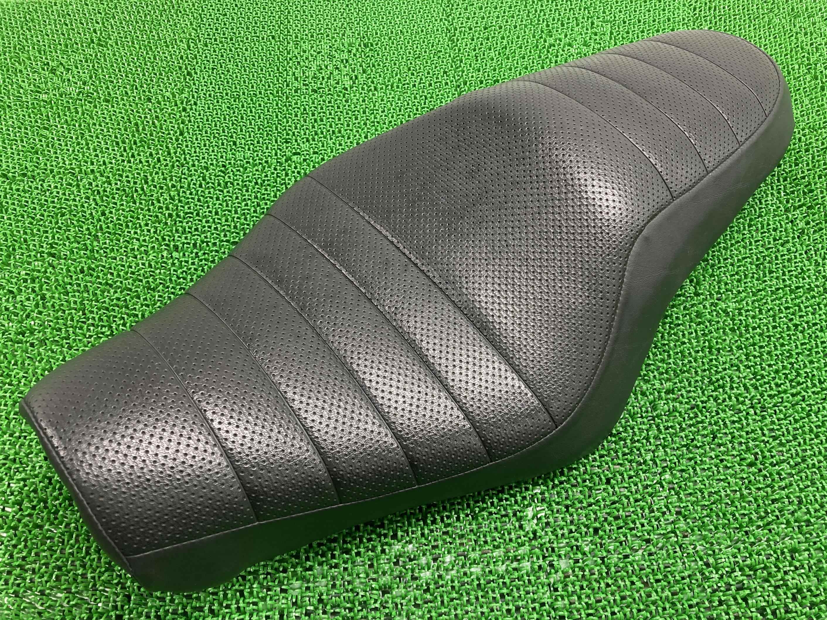 XL883Rシート5HD4CS2178K442***ハーレー純正バイク部品2007年式外しスポーツスター修復素材や張り替えベースに品薄希少品車検Genuine【中古】