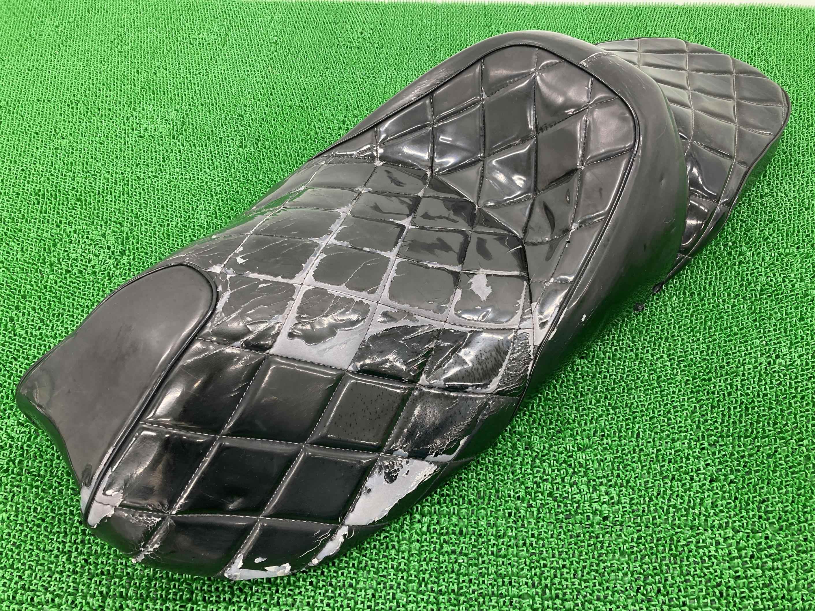マジェスティ250シートヤマハ純正バイク部品SG03Jメイン社外アンコ抜き済み修復素材やカスタム素材に車検Genuine【中古】 29