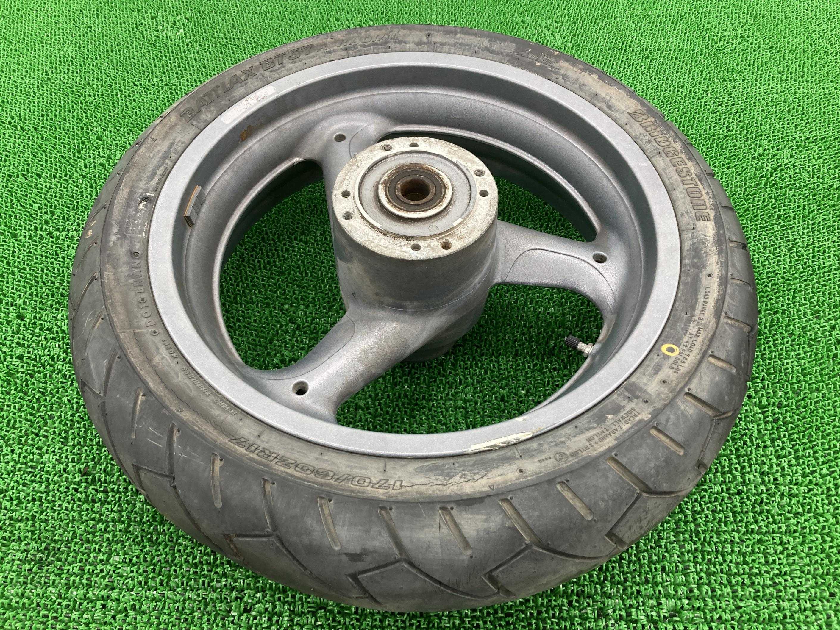 S1ライトニングリアホイール4MZSS11JXW3201***ビューエル純正バイク部品マルケジーニ曲がり無し品薄希少品車検Genuine【中古】｜ティーエスパーツ　店 9,344円