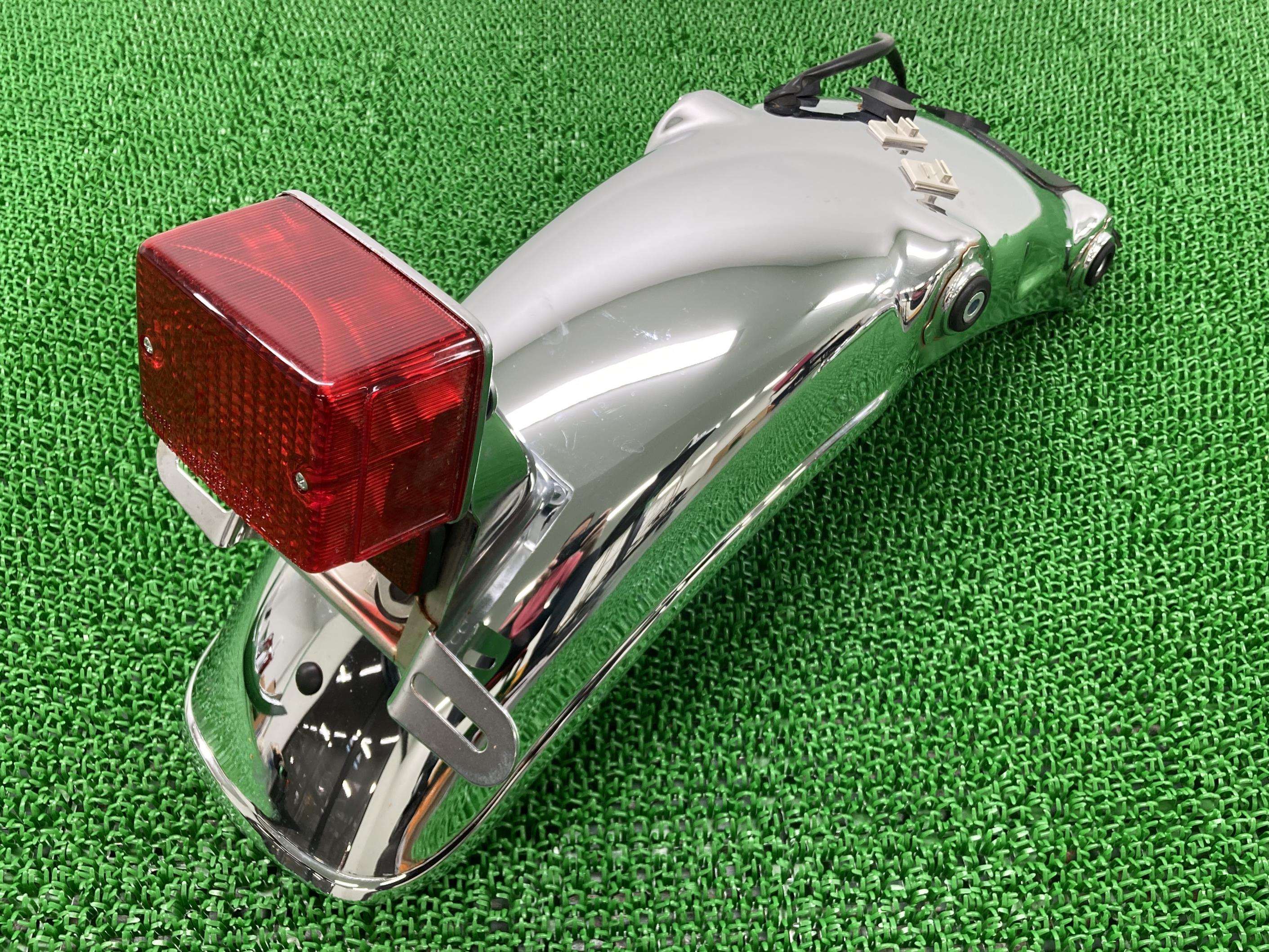 SR400リアフェンダーヤマハ純正バイク部品1JRRH01JRH03Jテールランプコケキズ無しコンディション良好車検Genuine【中古】 2