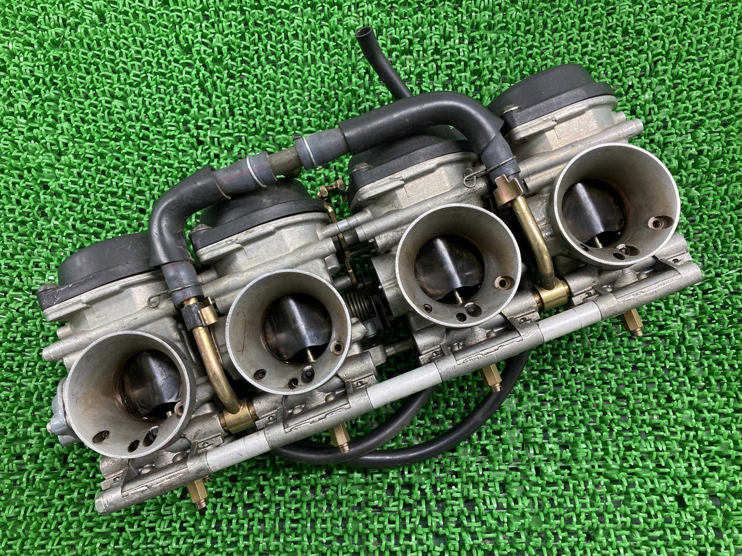 XJR1300 キャブレター RP03J-007*** ヤマハ 純正 バイク 部品 2004年式外し RP03J 割れ欠け無し 固着無し 品薄 車検 Genuine 【中古】 94