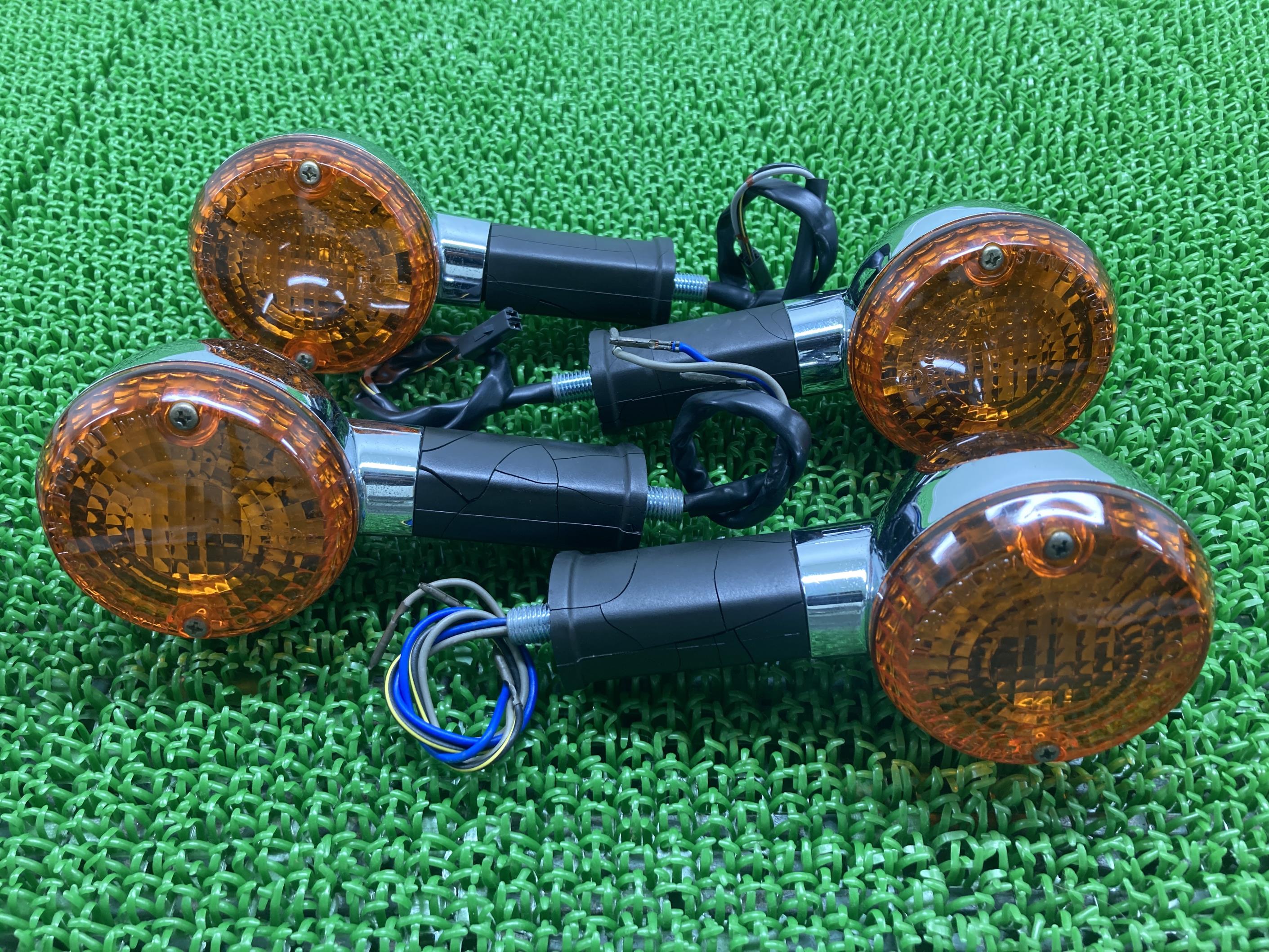 ゼファー400ウインカーカワサキ純正バイク部品ZR400C4個セットコケキズ無し品薄希少品車検Genuine【中古】 85