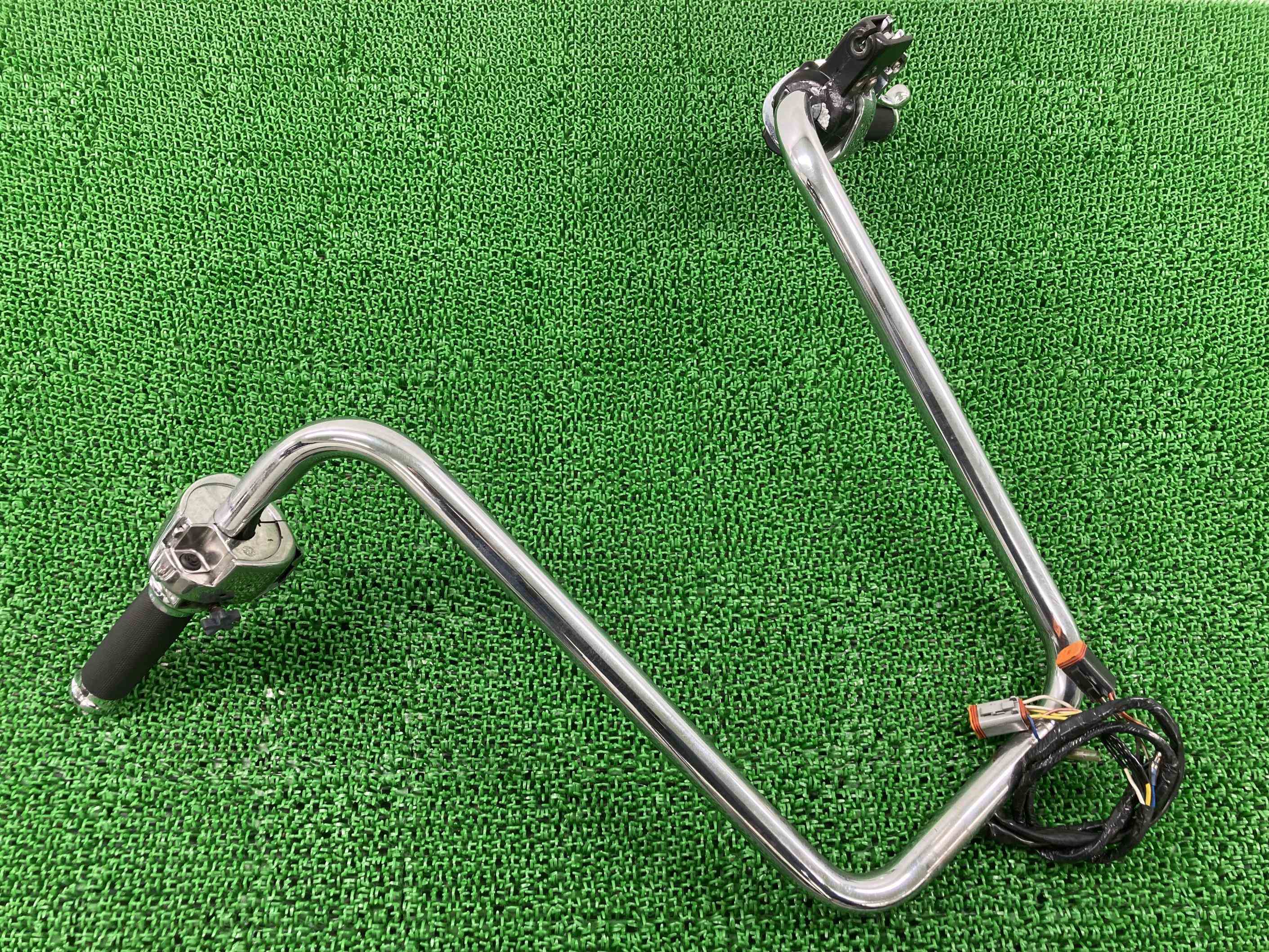 FLSTC1340ハンドル社外バイク部品760mm18インチクロームスイッチ配線中通し曲がり無し品薄【中古】 45