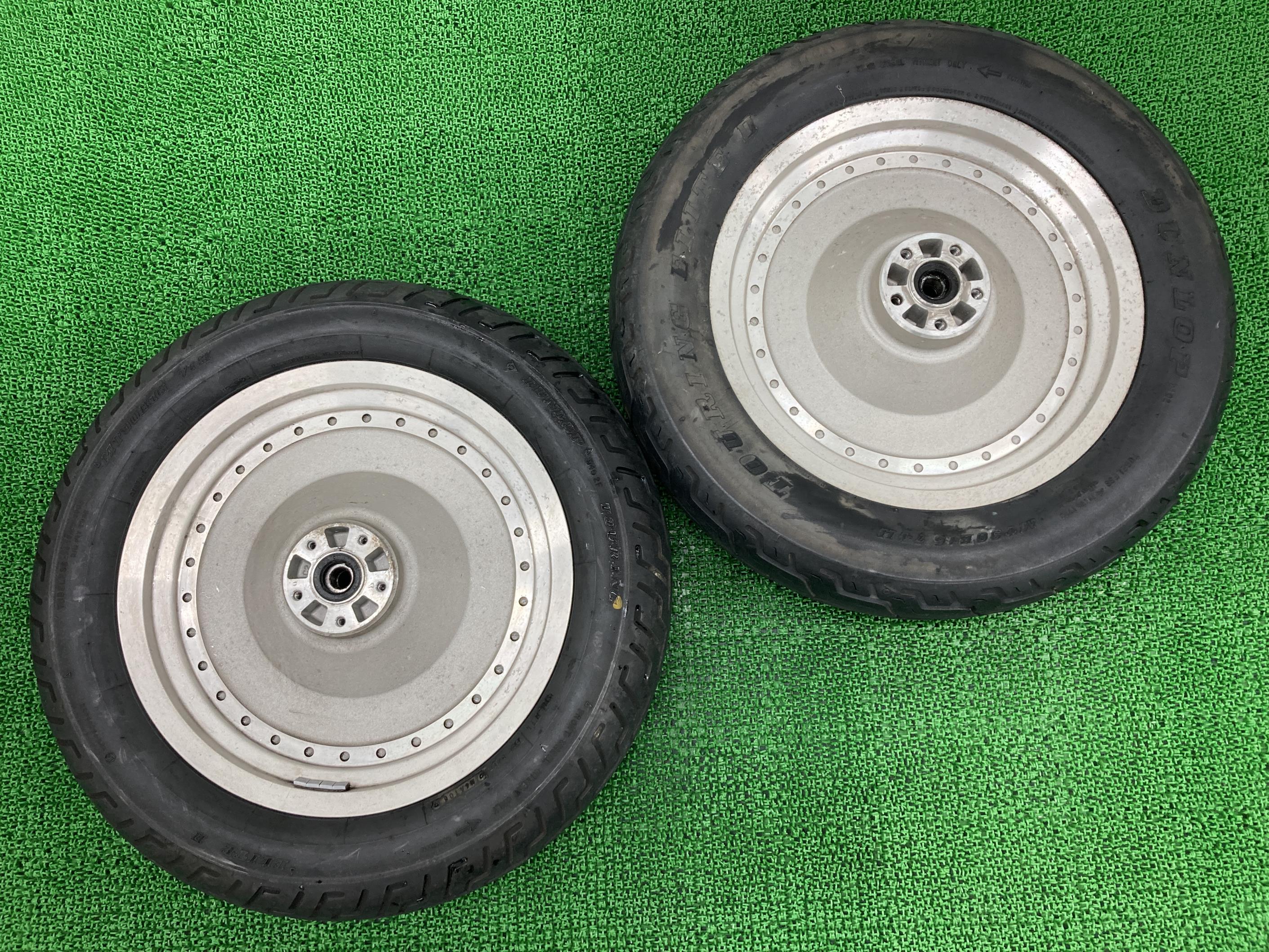 ハーレー　ブレイクアウト　FXSB　2016年式　純正アルミホイール前後セット 聖夜様専用】2023年ハーレーブレイクアウト純正ホイール前後フル